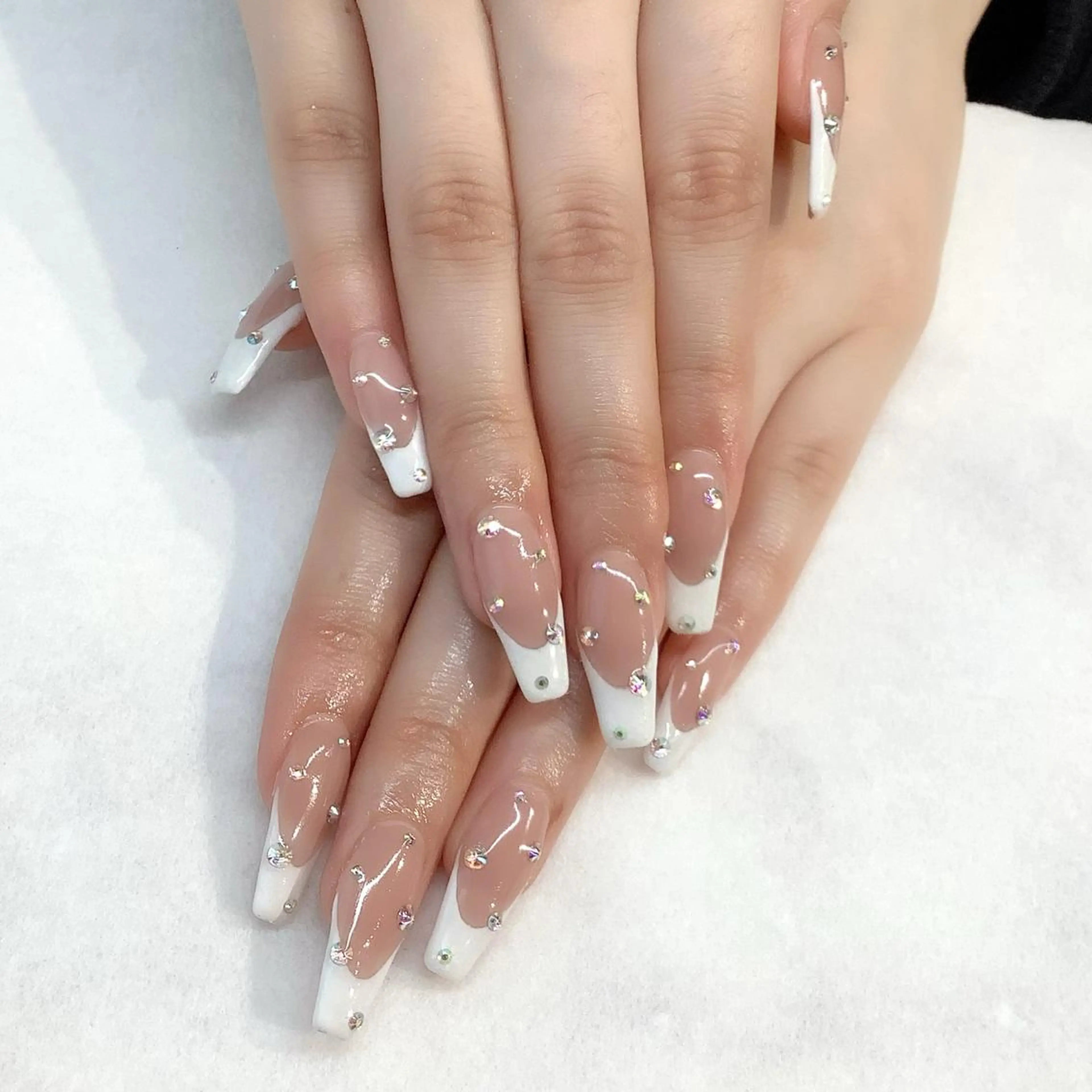 ネイル ハンドネイル 💎🐰 saki. m 🐰💎のネイルデザイン