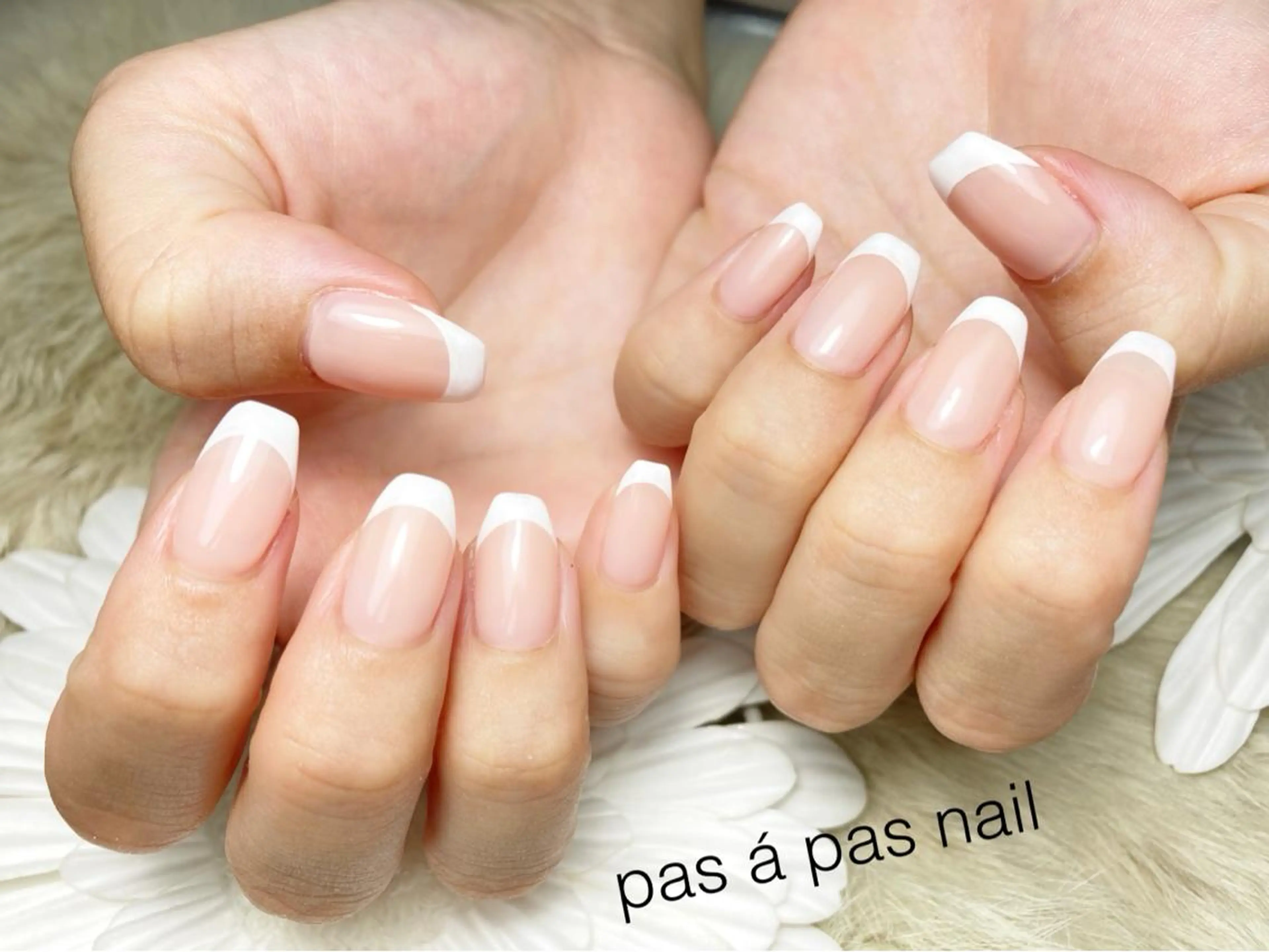 ネイル Yakko pas á pasのネイルデザイン