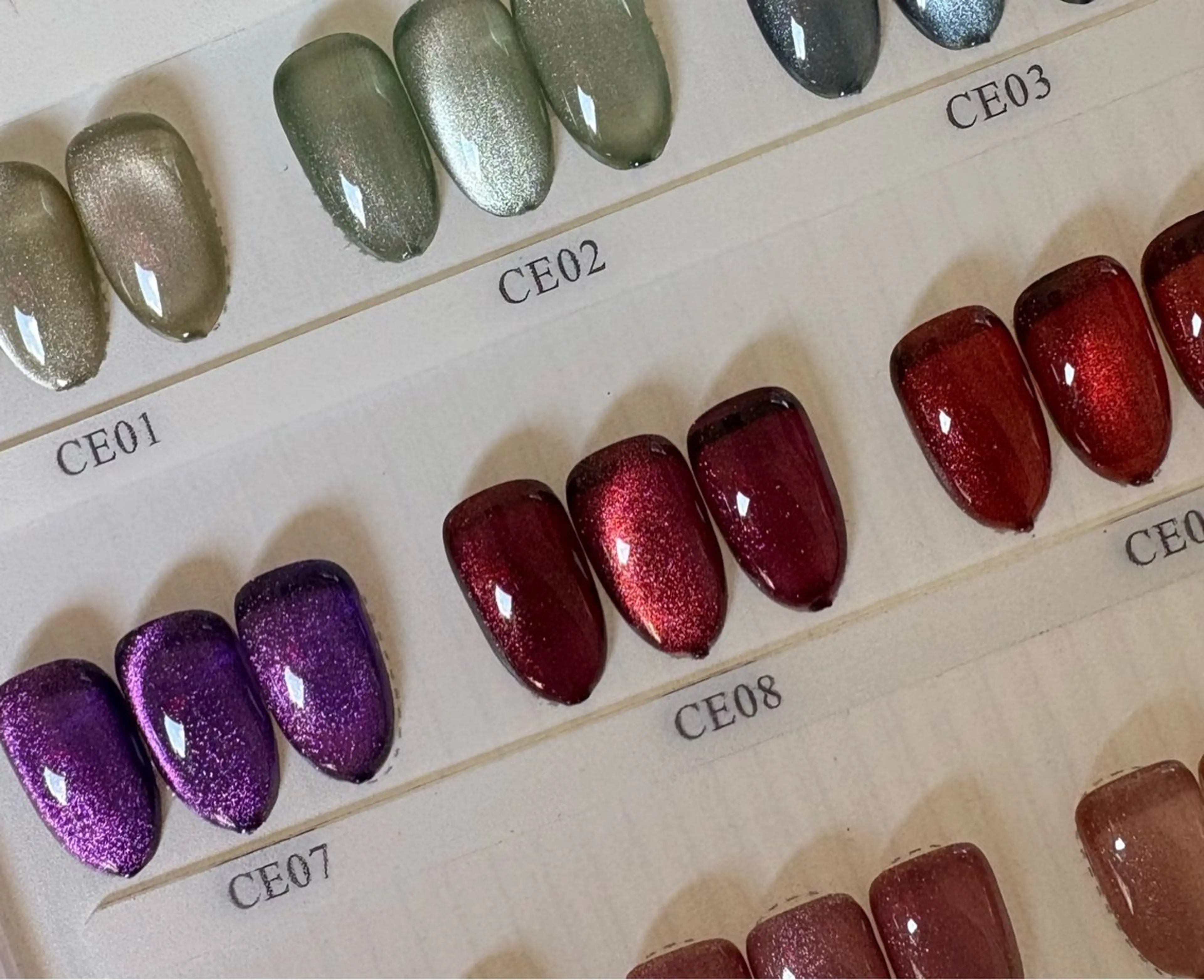 オフなし/マグネットジェルネイルの写真