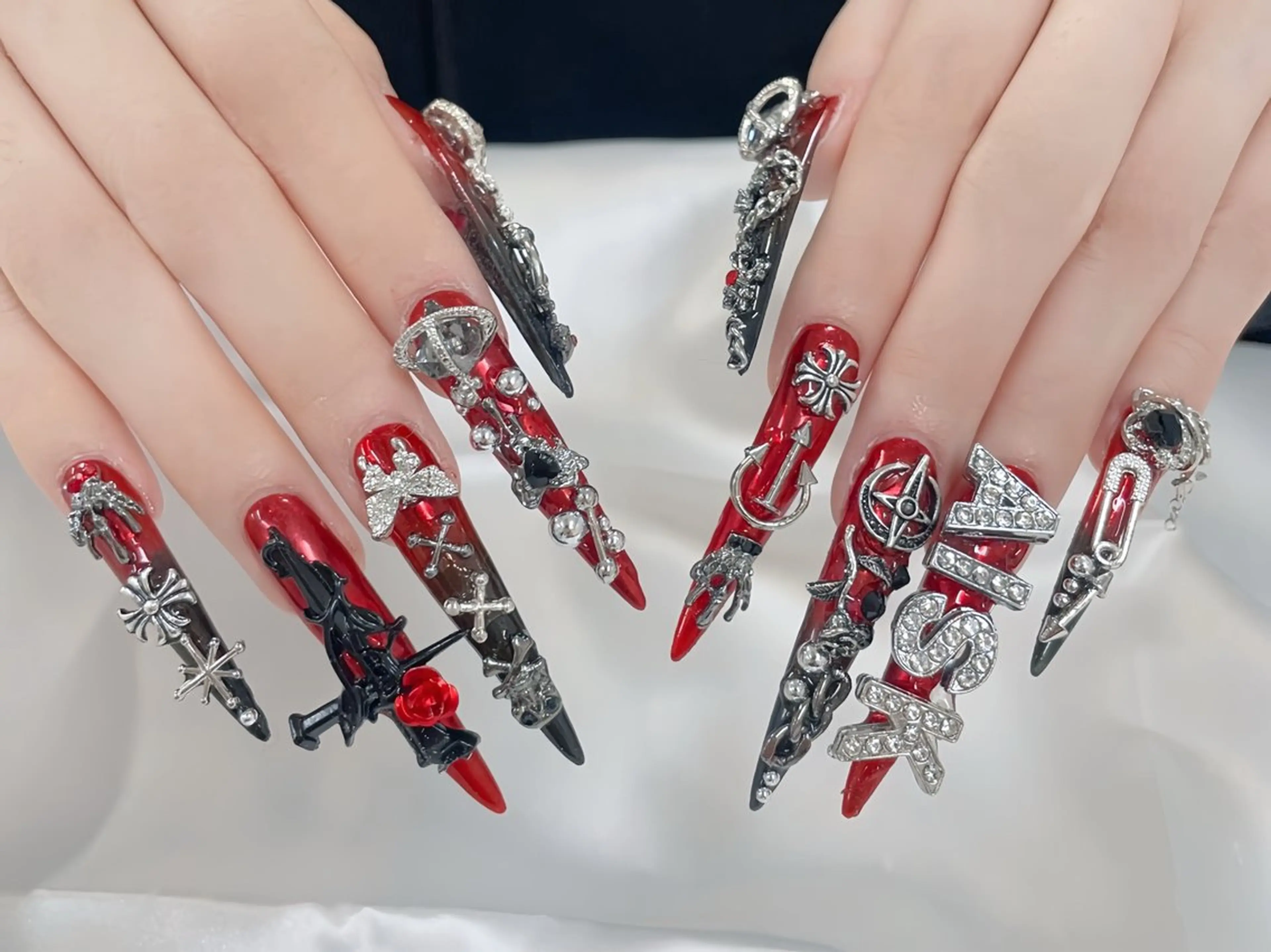 ネイル チークネイル フラッシュネイル フラワーネイル フットネイル ジェルネイル ハンドネイル Rin Nail Shinokuboのネイルデザイン