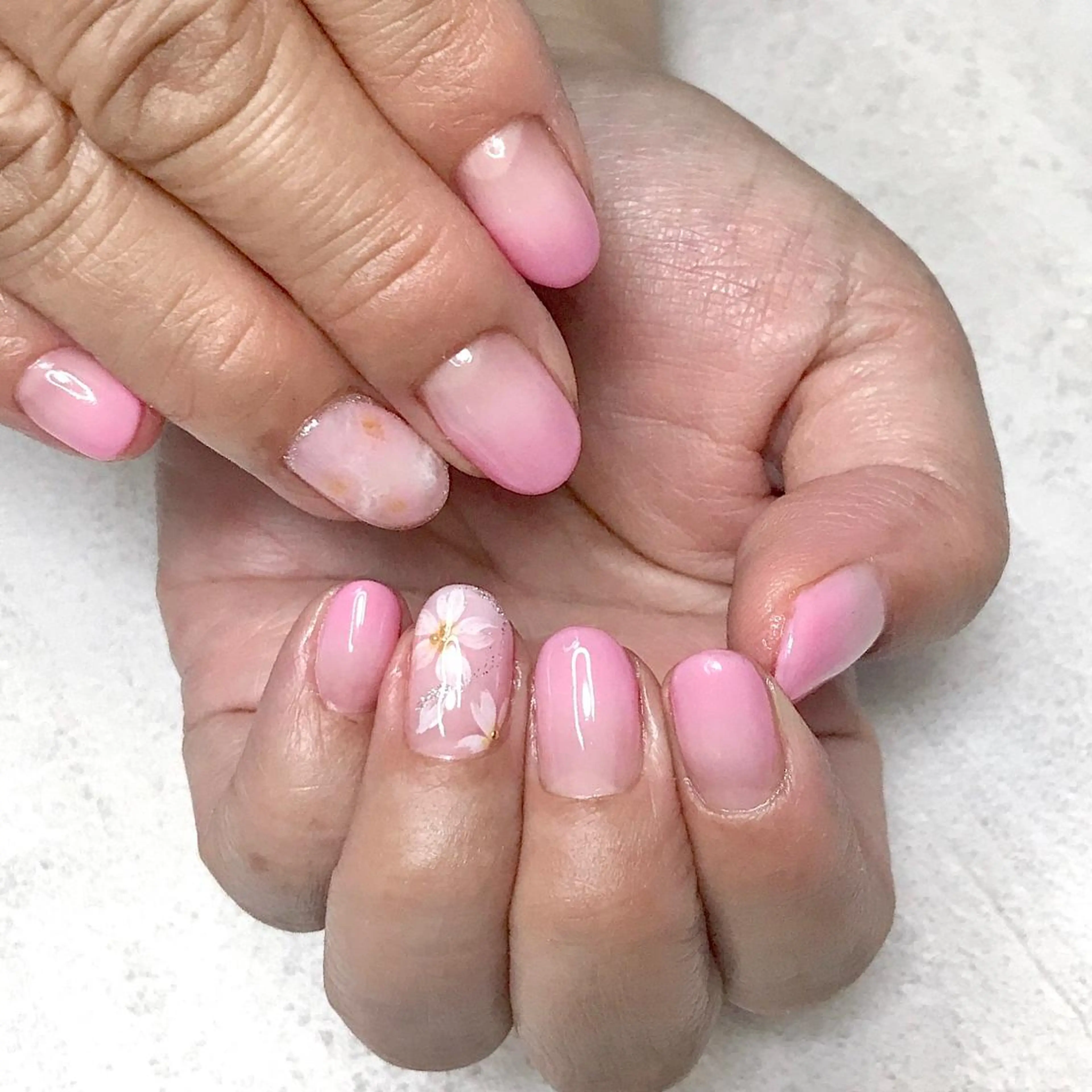 ネイル アートネイル 桜ネイル フラワーネイル グラデーション ニュアンスネイル ステラ marikominoのネイルデザイン