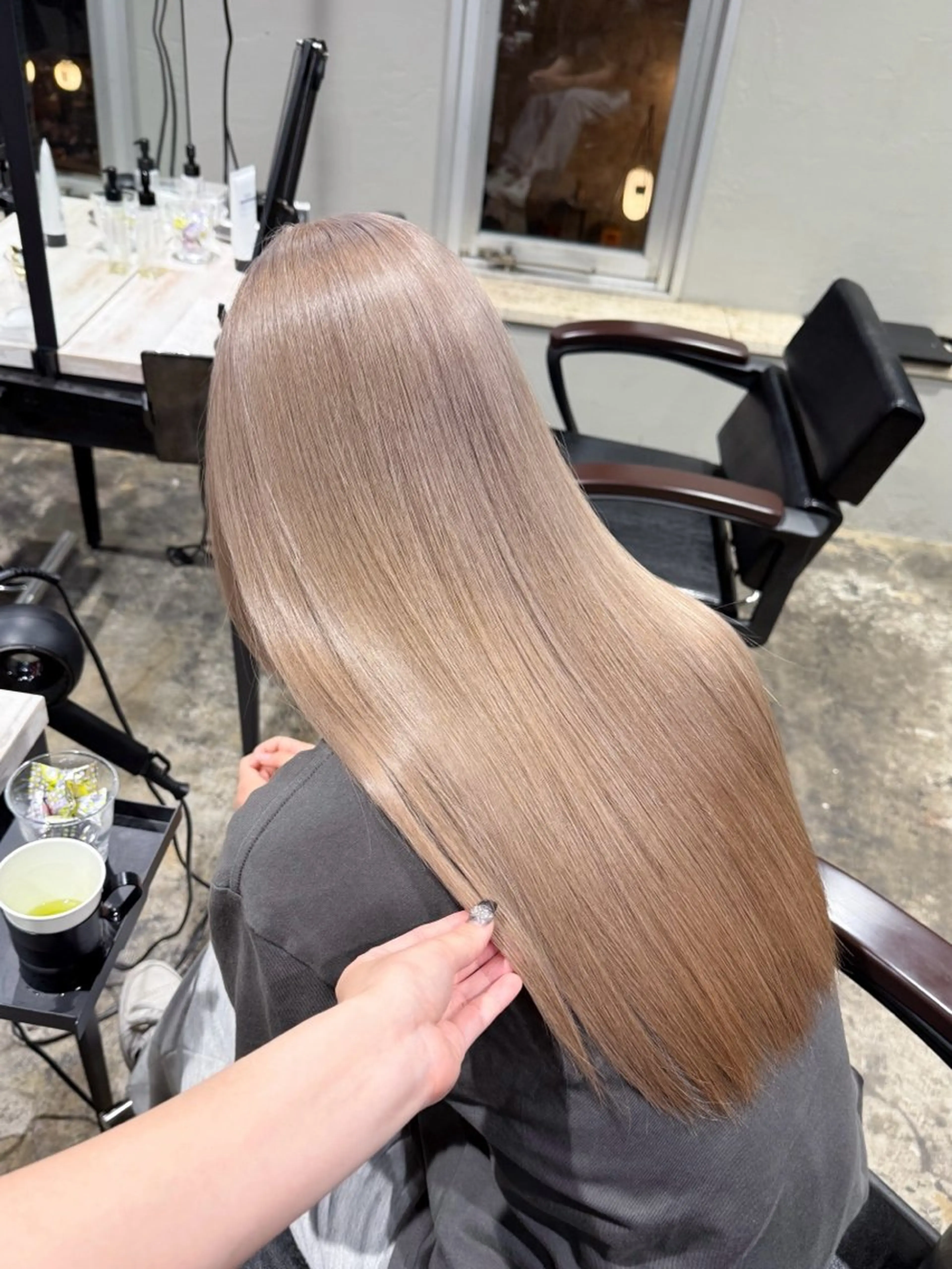 ロング カラー ハイトーン･髪質改善 MIOKAのヘアスタイル