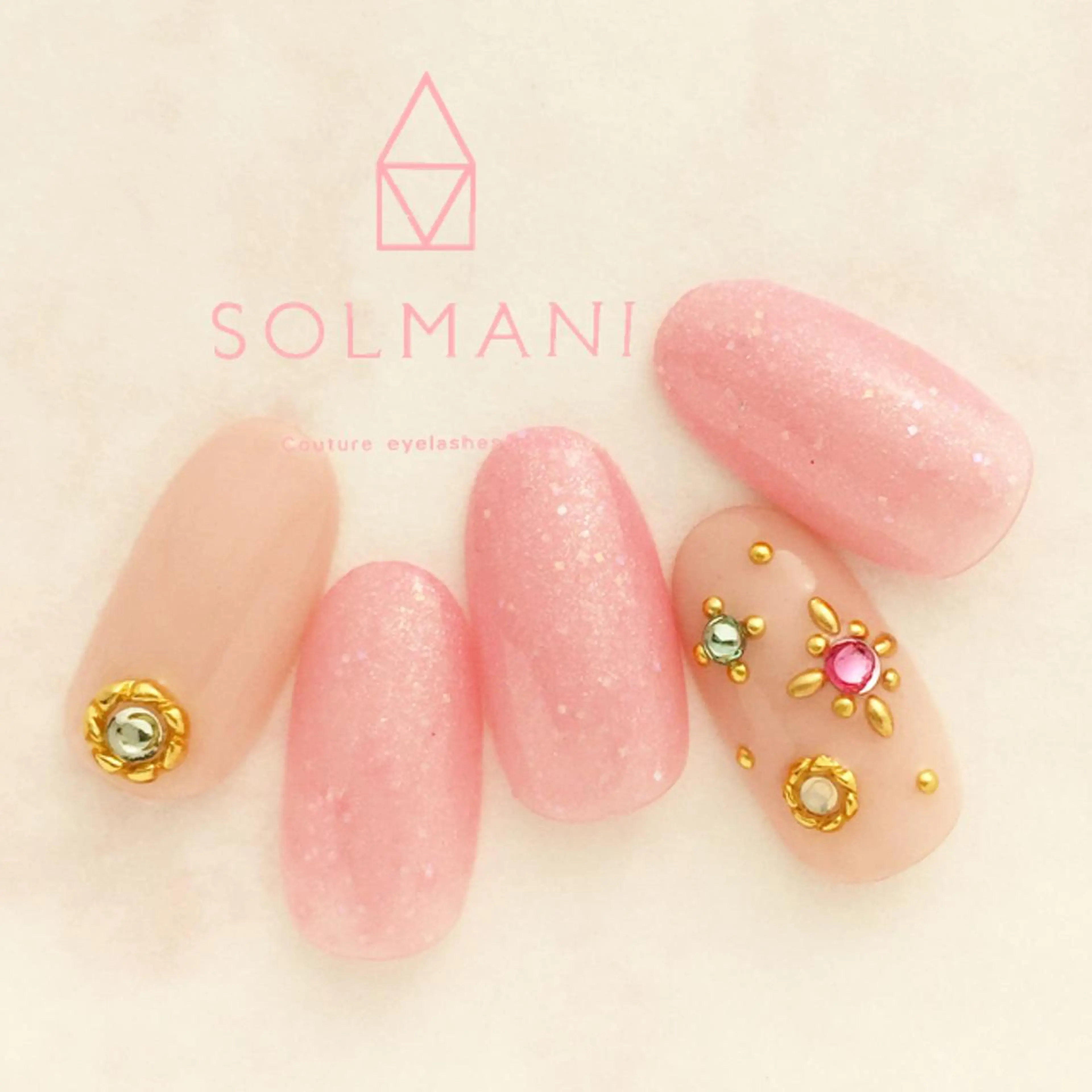 ネイル SOLMANI 予約担当のネイルデザイン