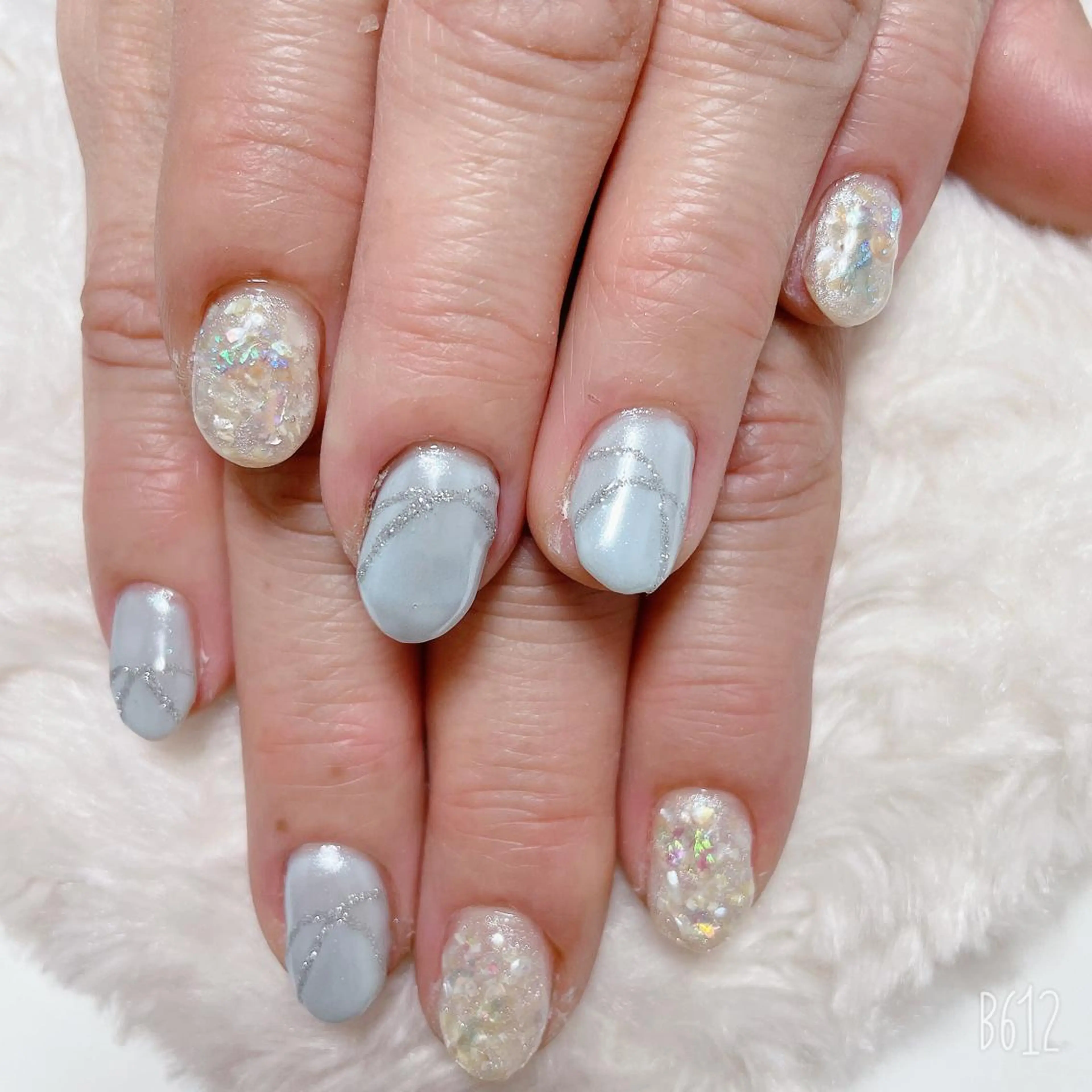 ネイル The Best Beauty受付担当のヘアスタイル