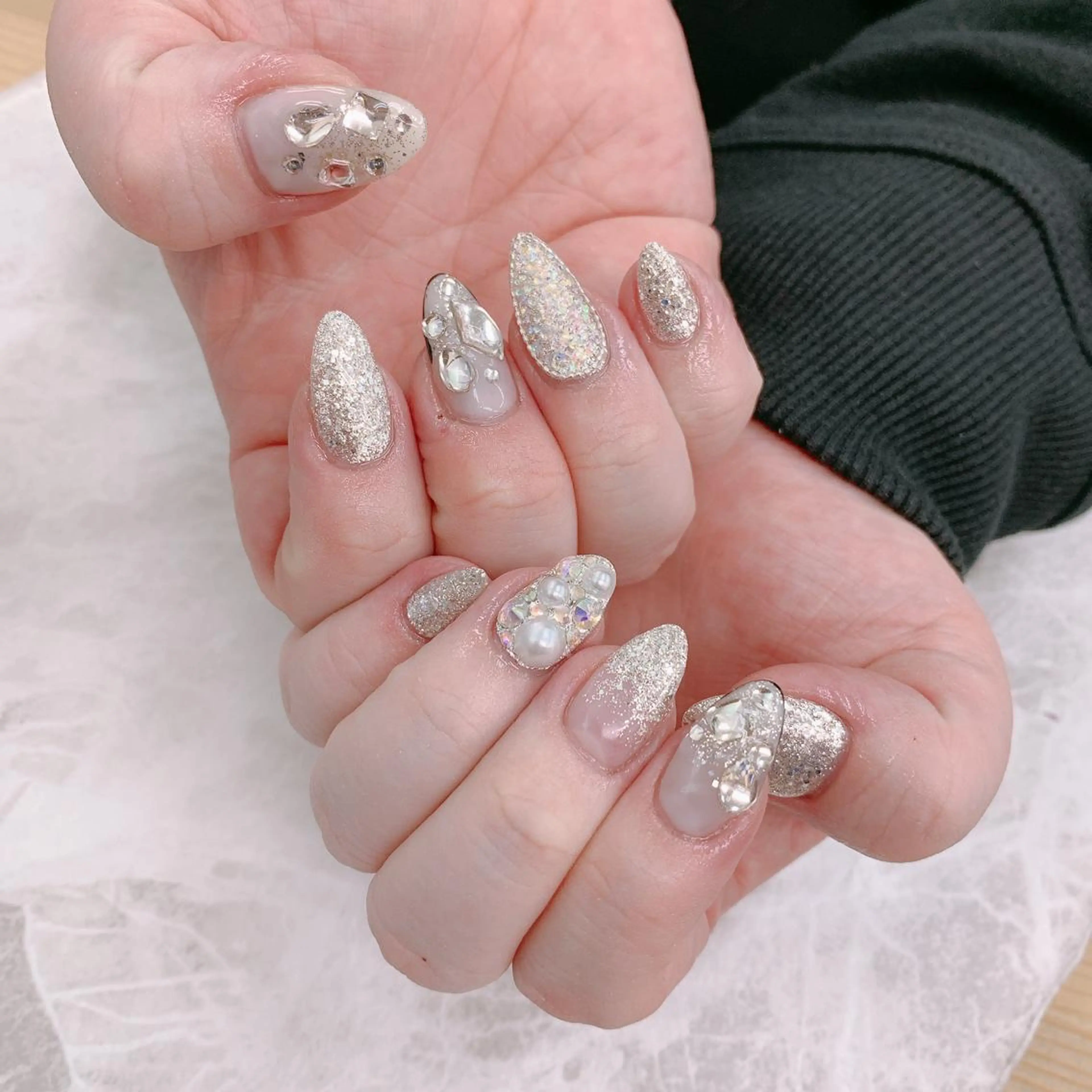 ハンドネイル✋🏻乗せ放題✨️オフありの写真