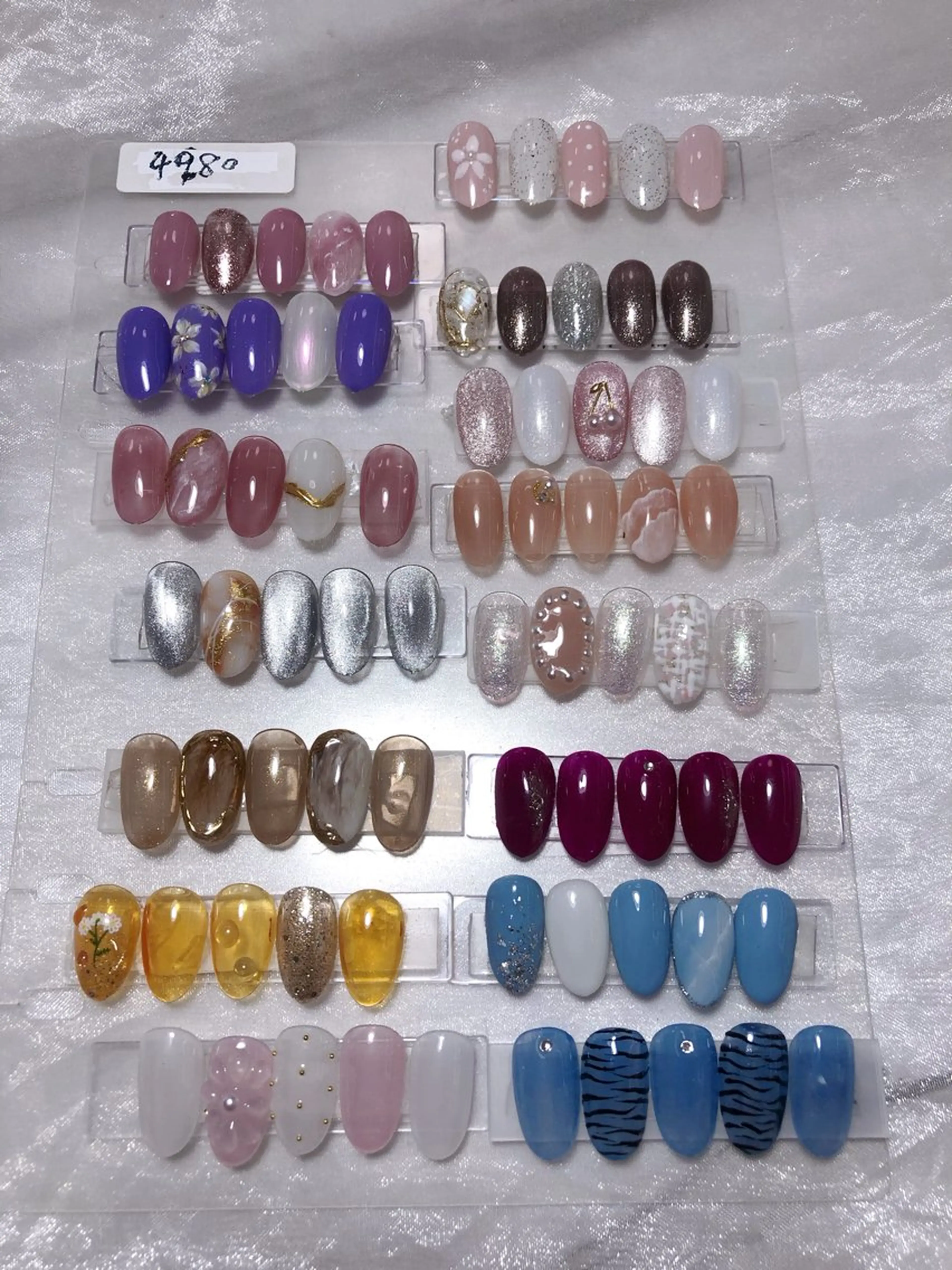 ネイル ハンドネイル VIVIAN リサのネイルデザイン