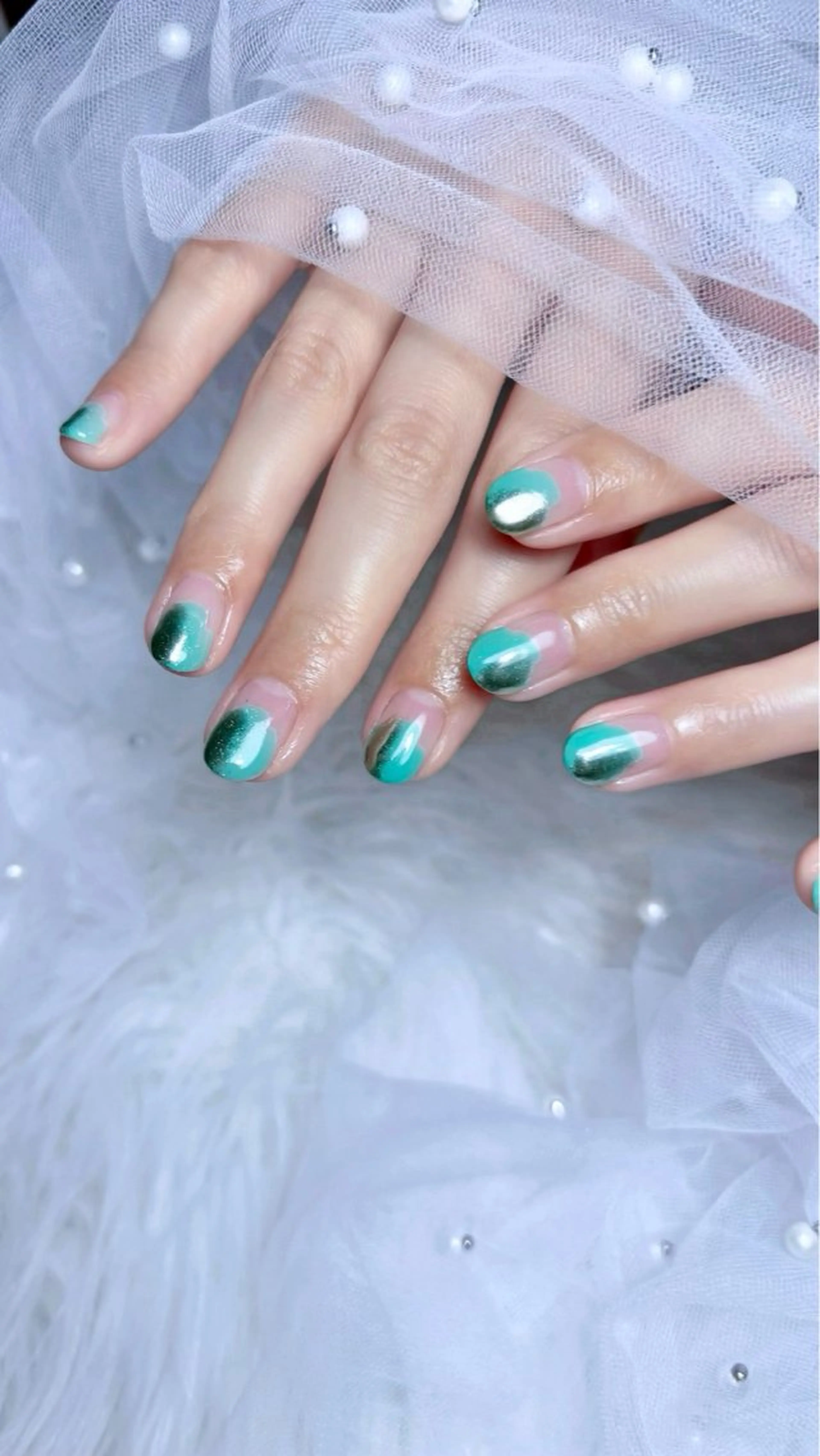 ネイル ニュアンスネイル シンプルネイル ハンドネイル 𝑬𝑹𝑰𝑲𝑨 𓂃🎀𓈒𓏸のネイルデザイン