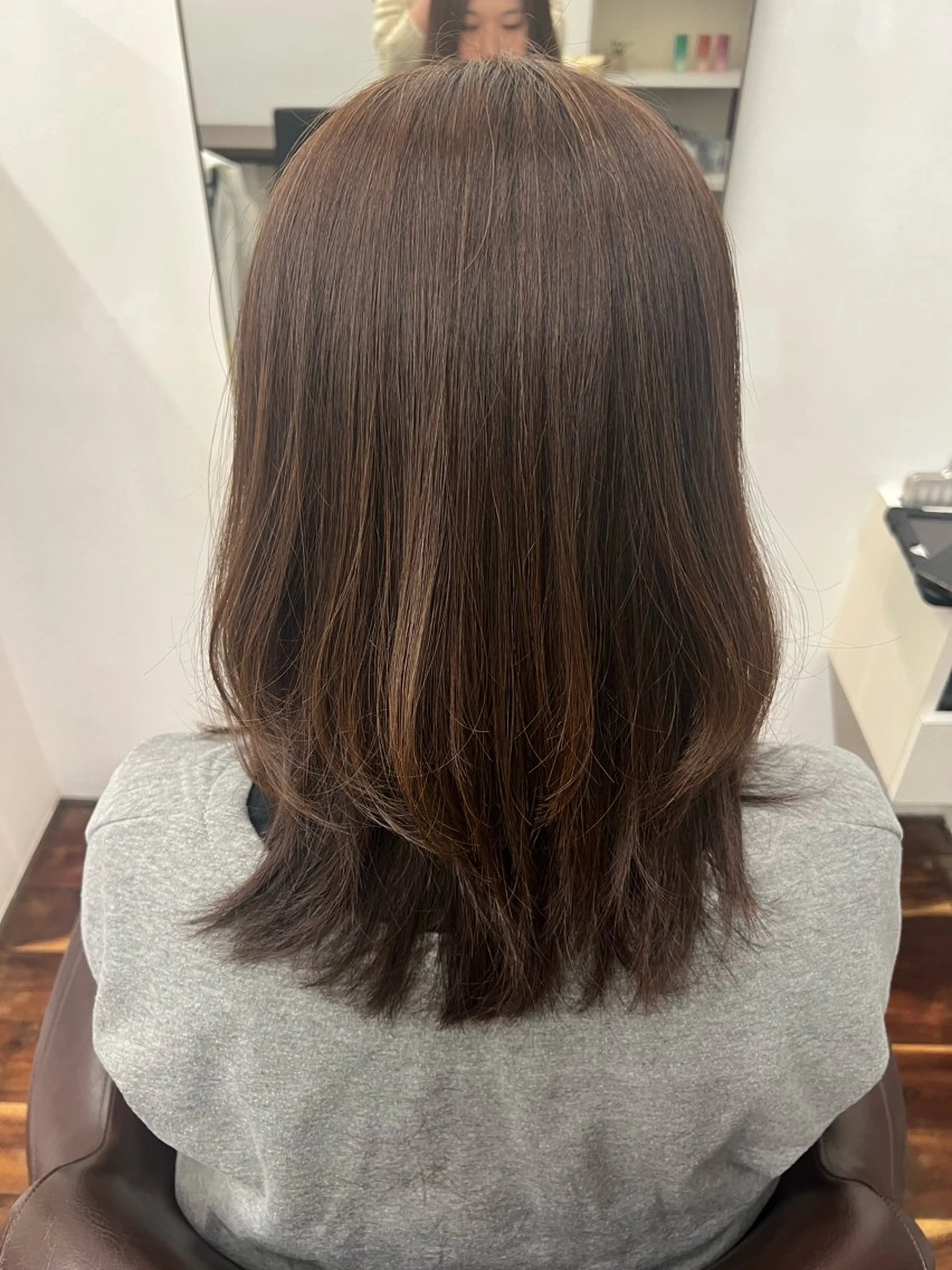 ミディアム カラー AMIX 山口店所属・岡村 聖桜のヘアスタイル