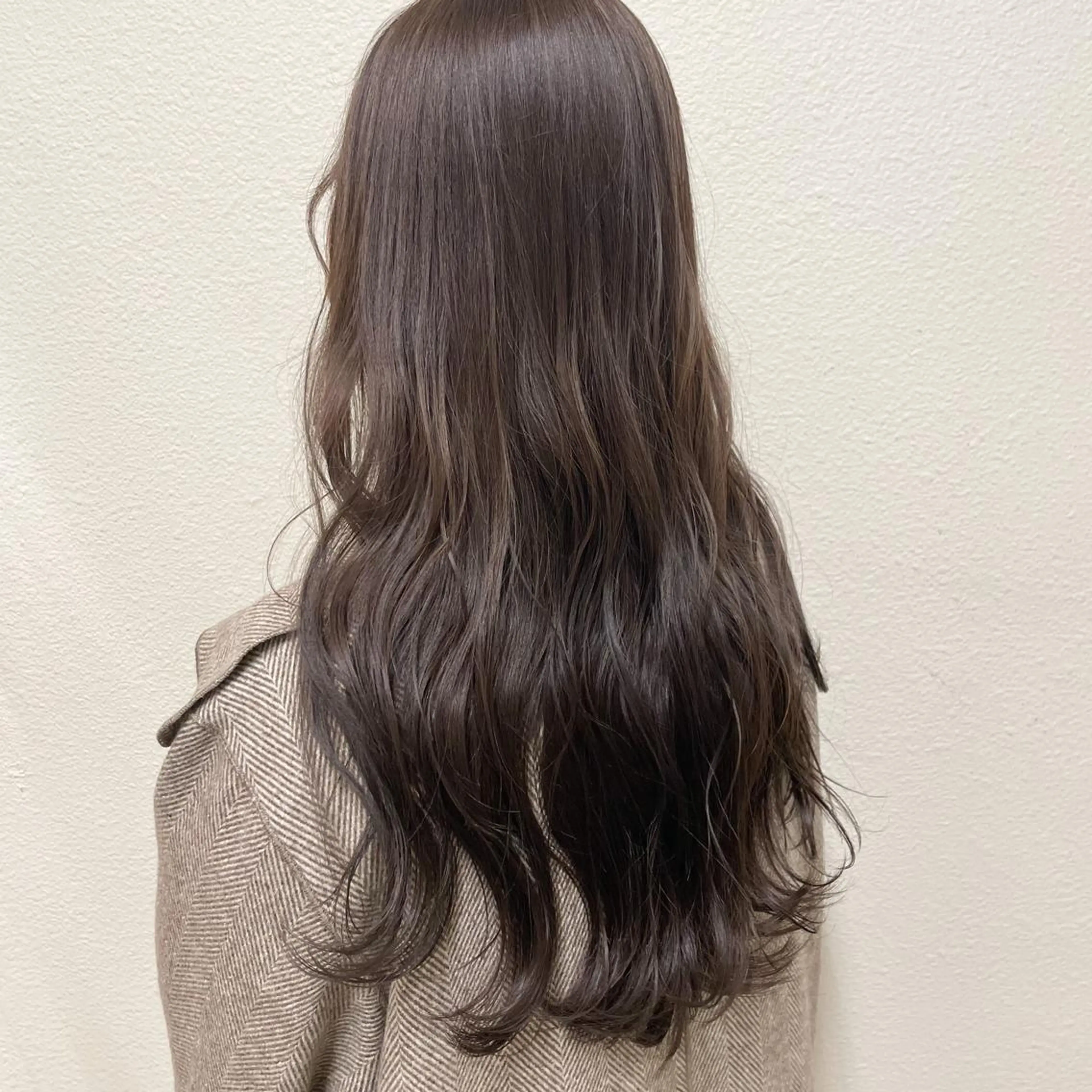 ロング カラー ヘアアレンジ ブリーチ 透明感カラー グレージュ ブリーチなしカラー HARUKI MINATO Japan SENDAI所属・🌈【透明感・韓国 ヘア】がっきー🌈のヘアスタイル