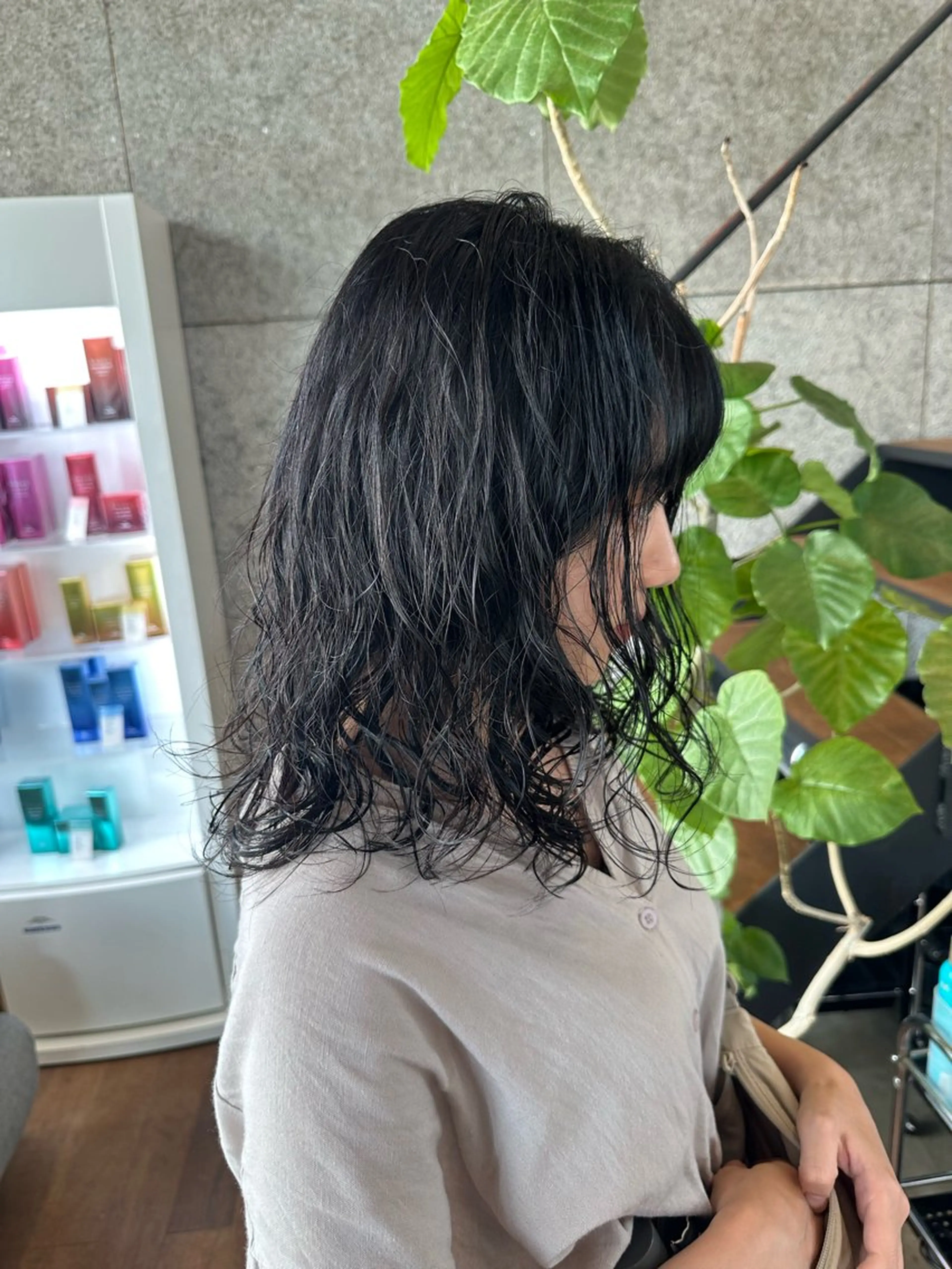 ミディアム ミディアムパーマ 髪質改善🌈 tomomiのヘアスタイル