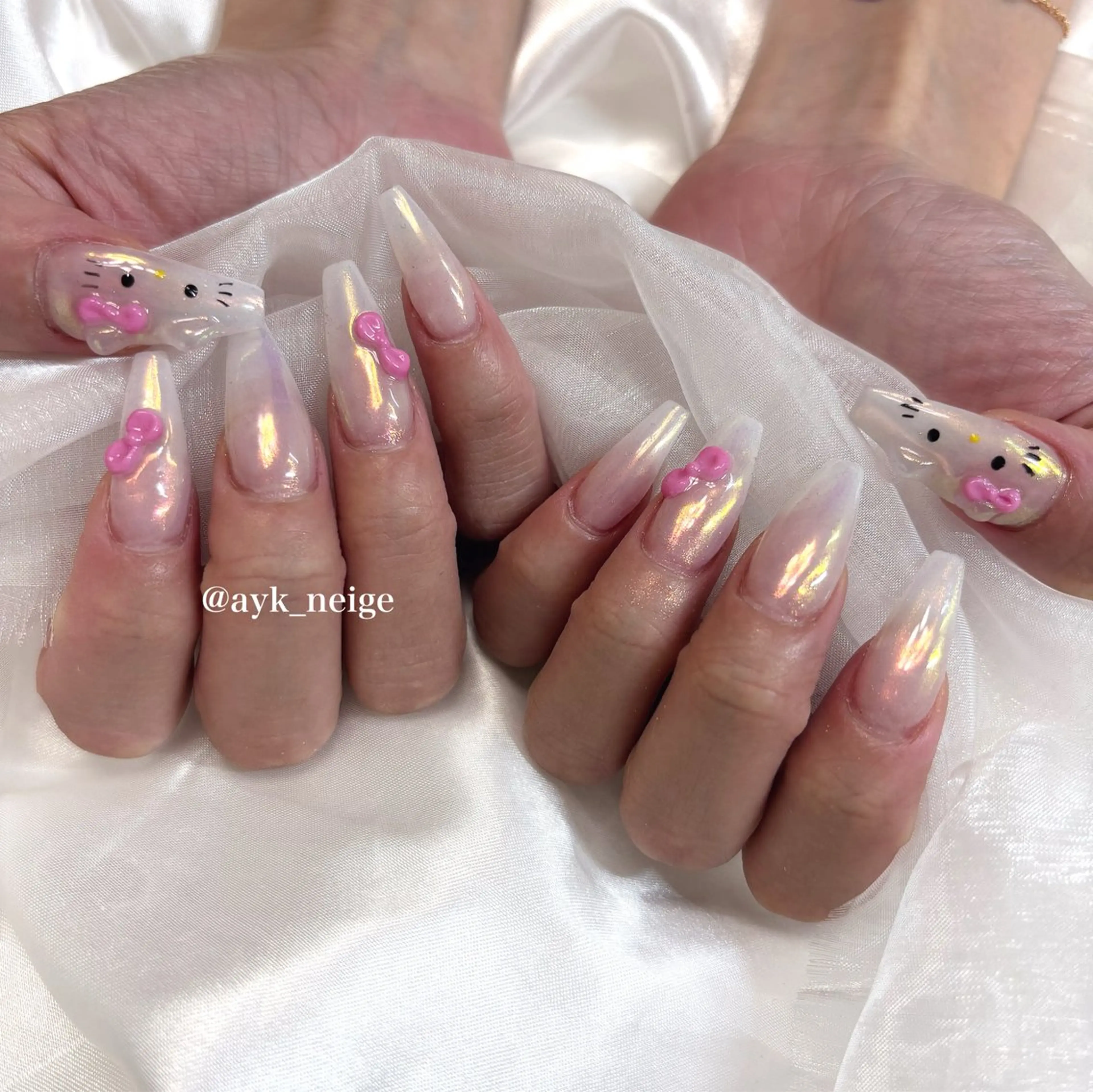 ネイル フットネイル キラキラネイル 韓国ネイル リボン シンプルネイル n'eige nail所属・大谷 綾香のネイルデザイン