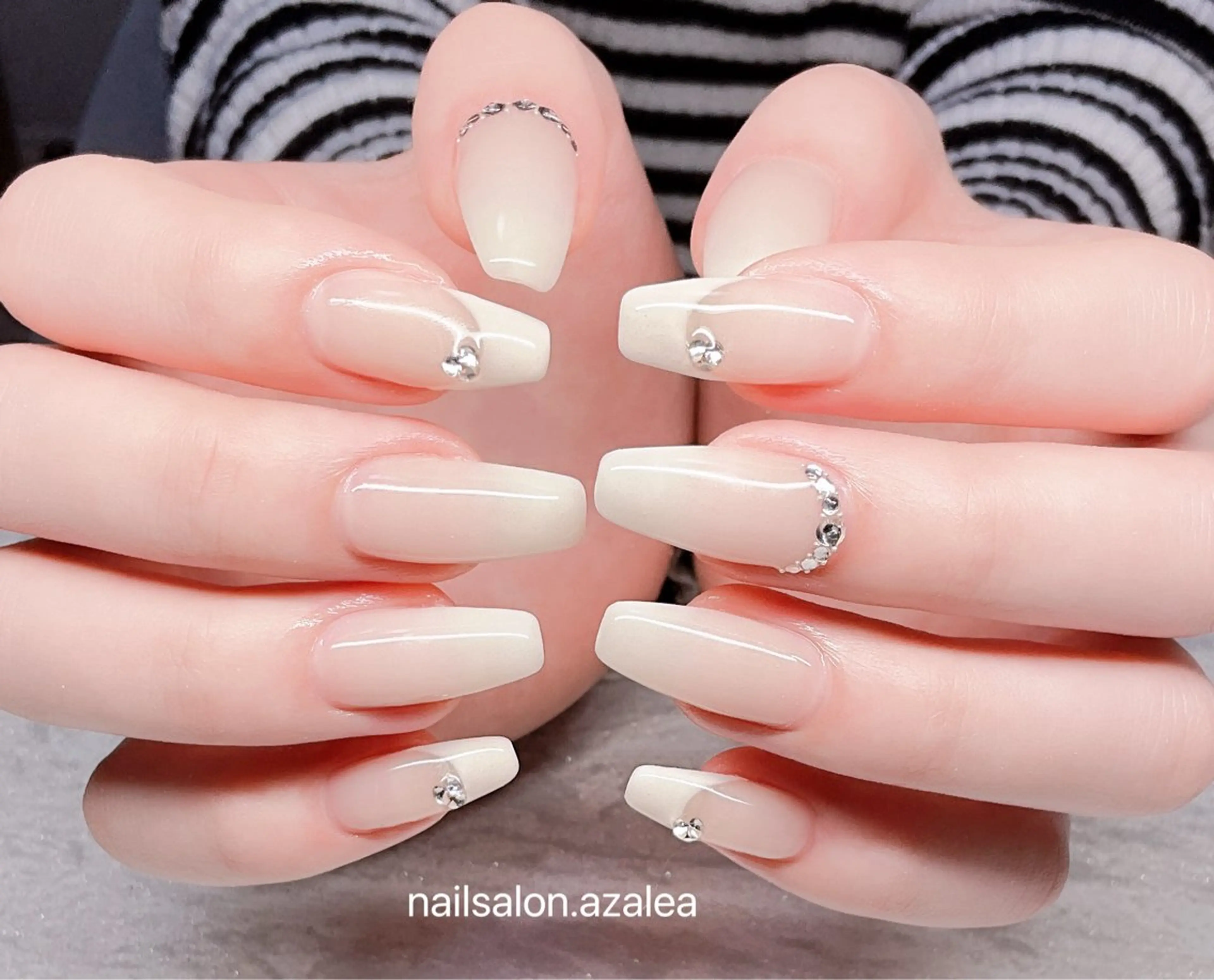 ネイル ハンドネイル R inのネイルデザイン