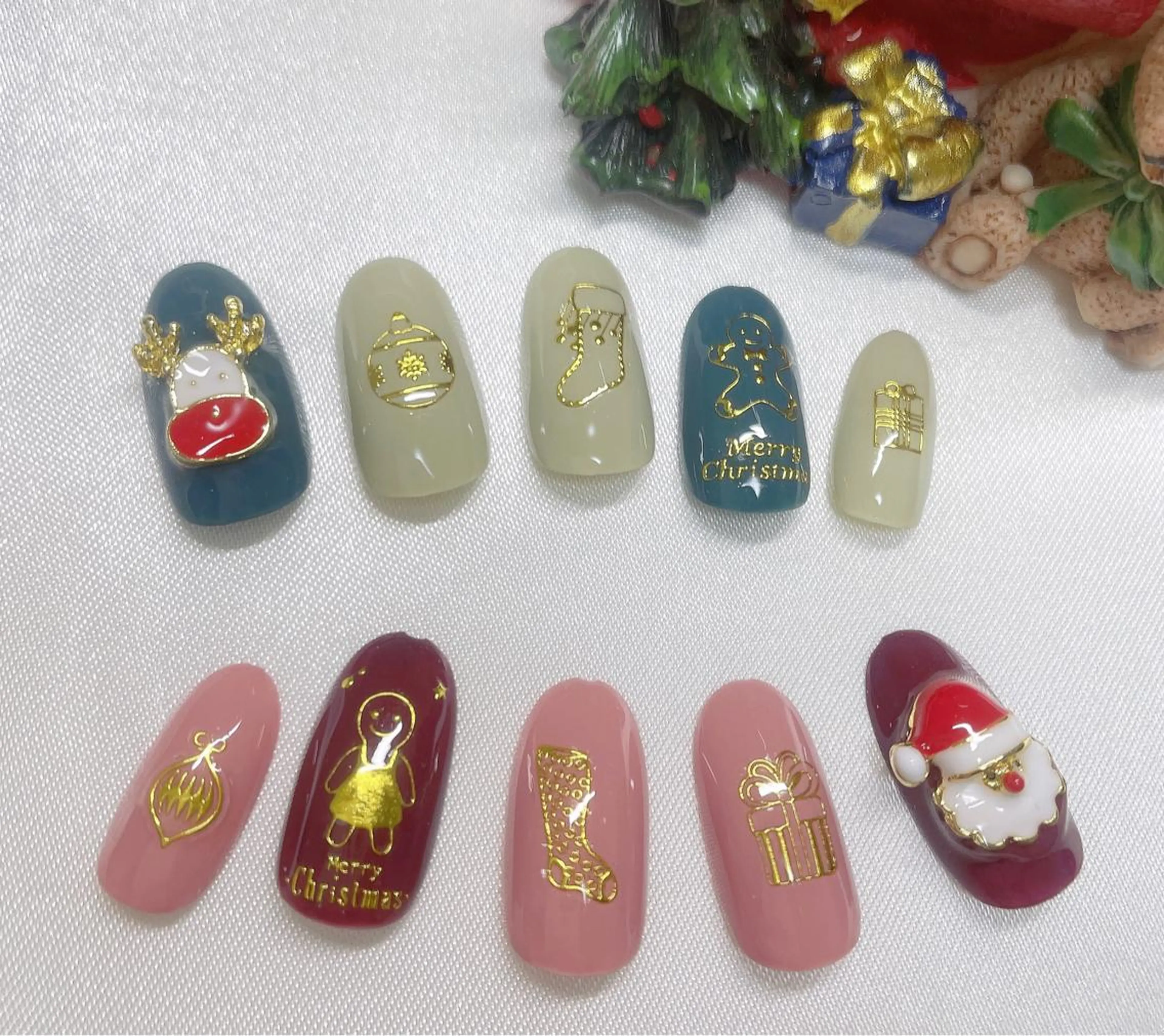 ネイル 冬ネイル クリスマス nailsalon SANANAILのネイルデザイン
