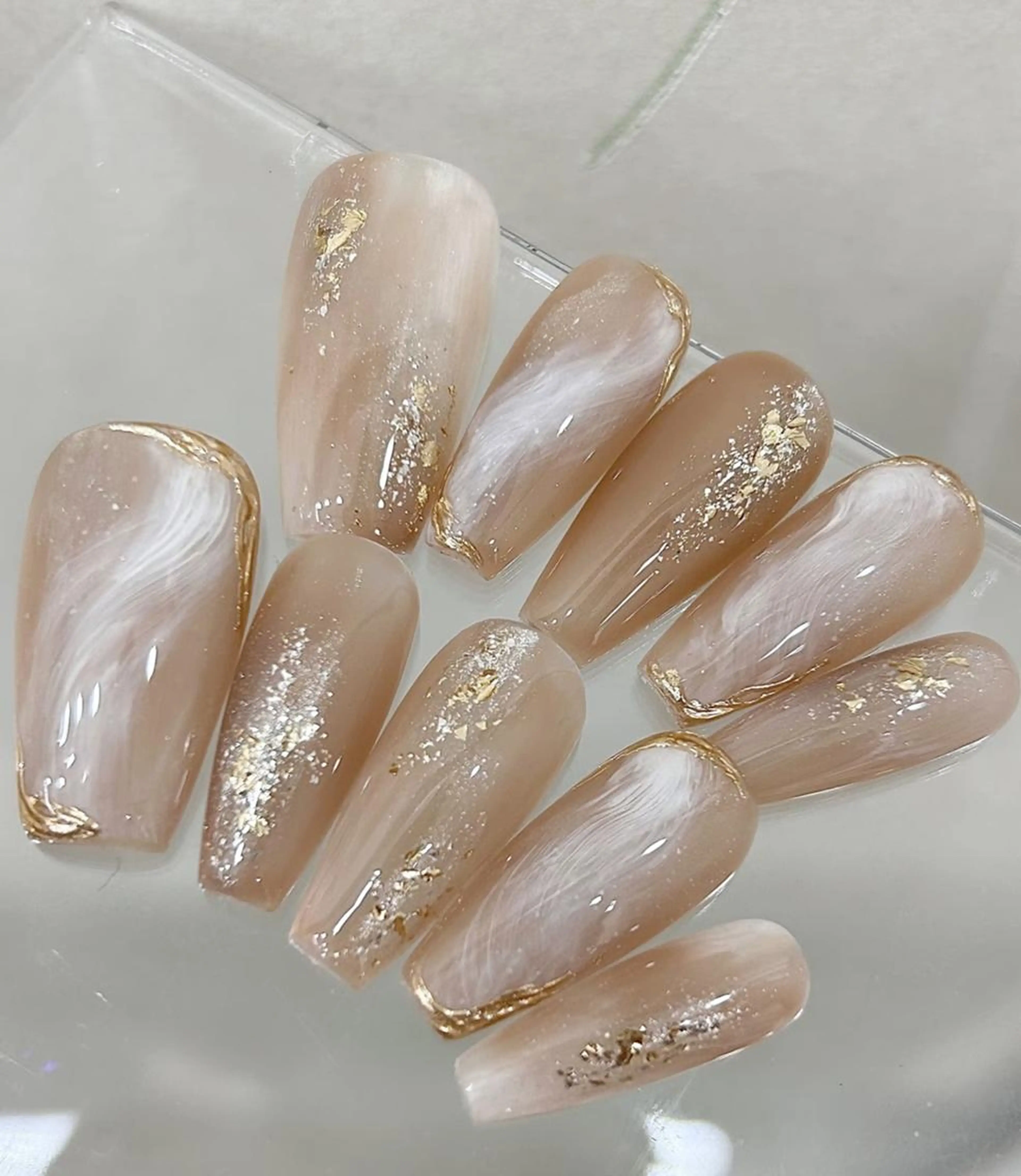 [ハンド]奥行き感とおしゃれさ大人可愛いマーブルネイル【初来店・来店2回目】　￥8000 3回以降＋800円の写真