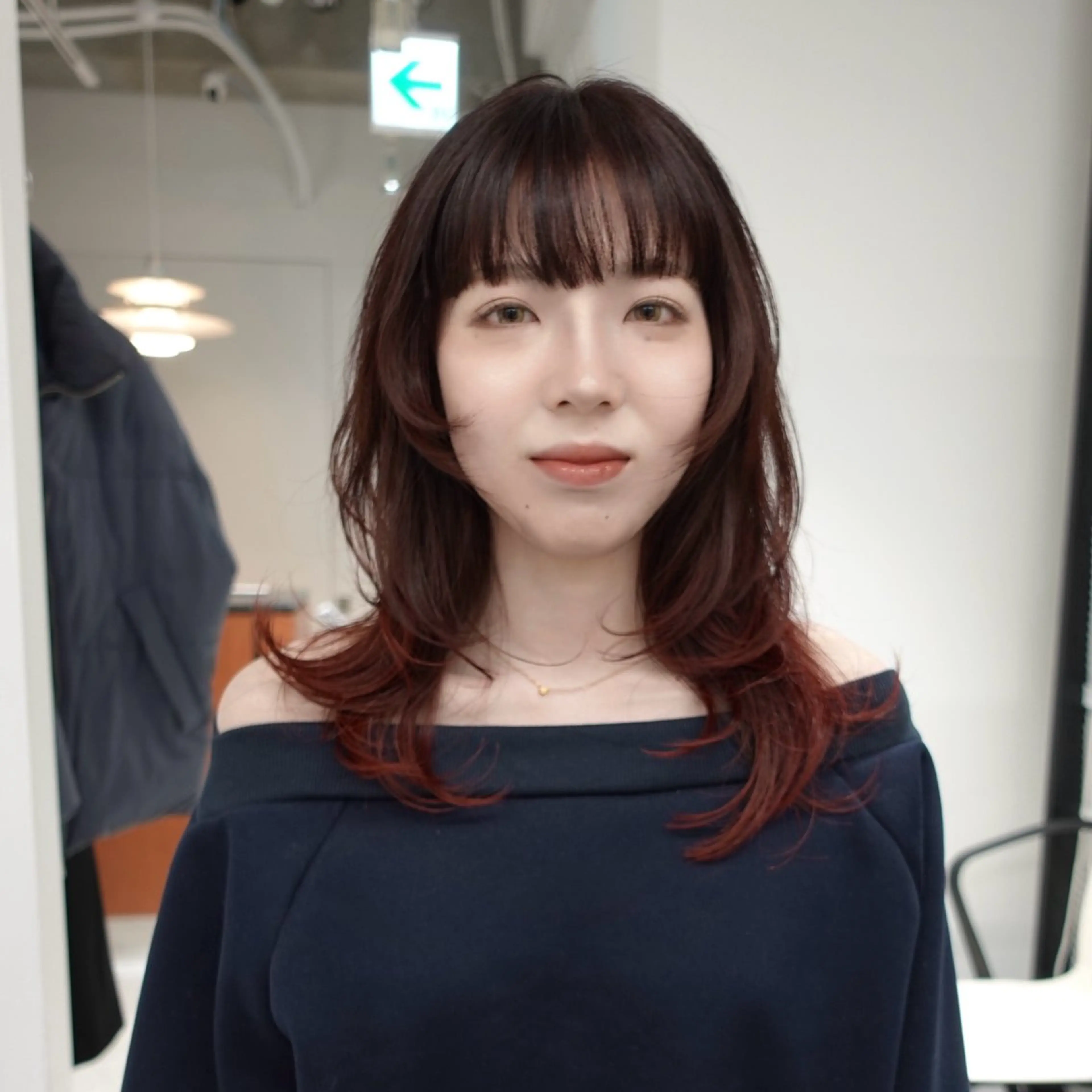 セミロング カラー ヘアアレンジ ブリーチ レイヤーカット カット ヘアカラー 🌐サトウ リョウ🌐のヘアスタイル