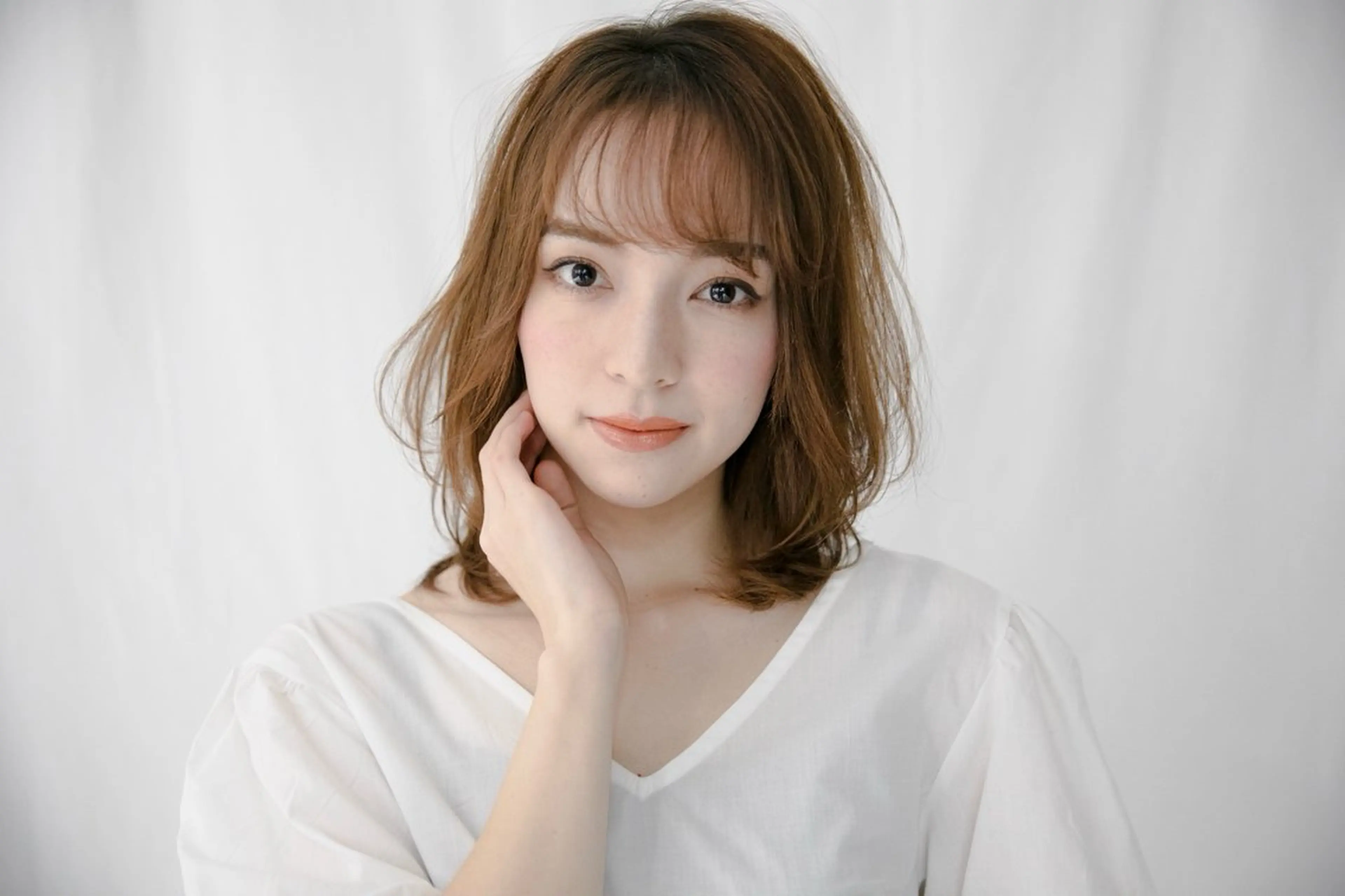 ミディアム ハイライト 髪質改善 小顔カット ヘアカラー トリートメント Endearing 銀座/レイヤーカットのヘアスタイル