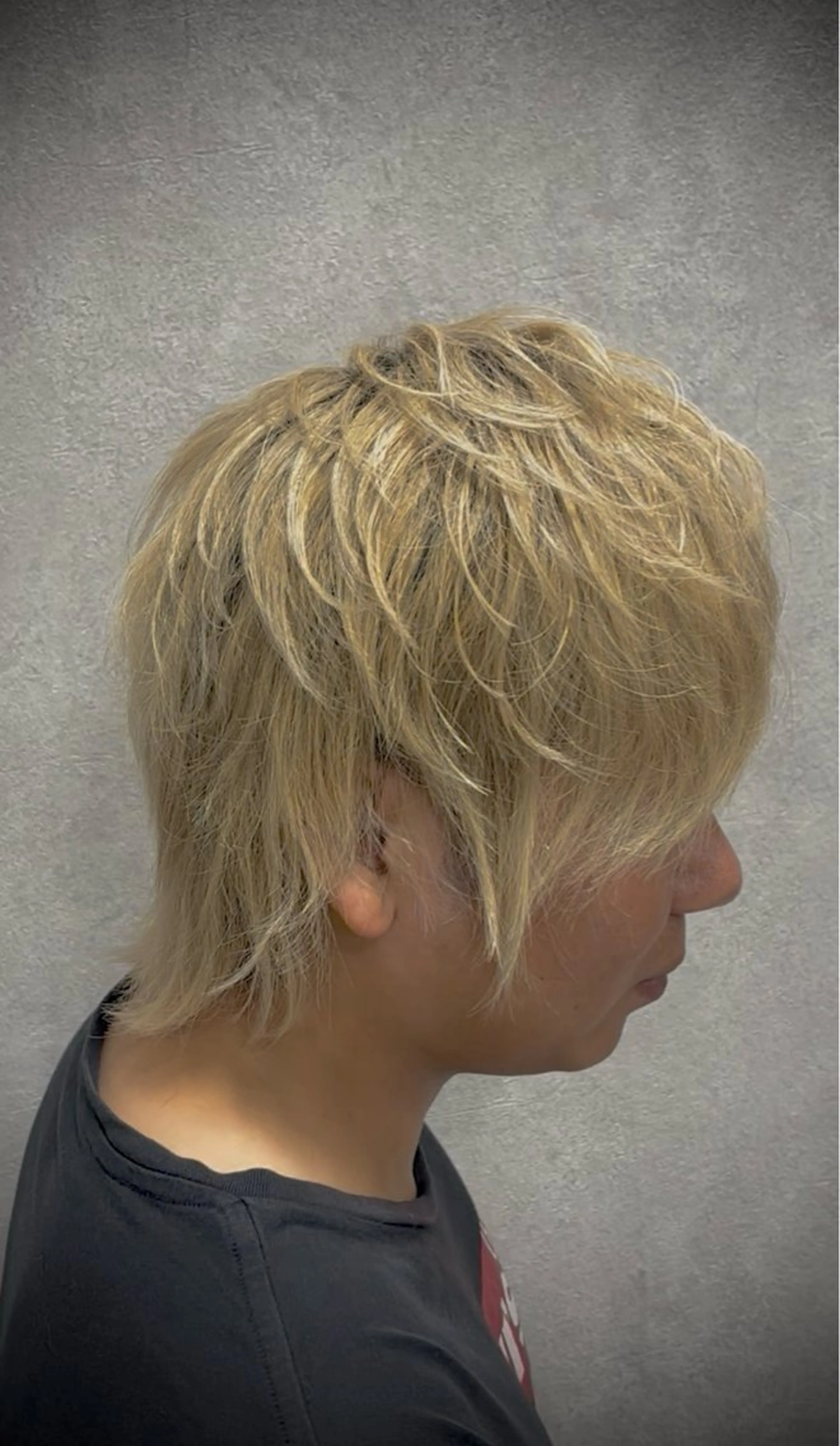 ミディアム カラー ヘアアレンジ メンズ メンズウルフカット ウルフカット JADE with AKROS所属・JADEwith AKROS✨サヤカのヘアスタイル