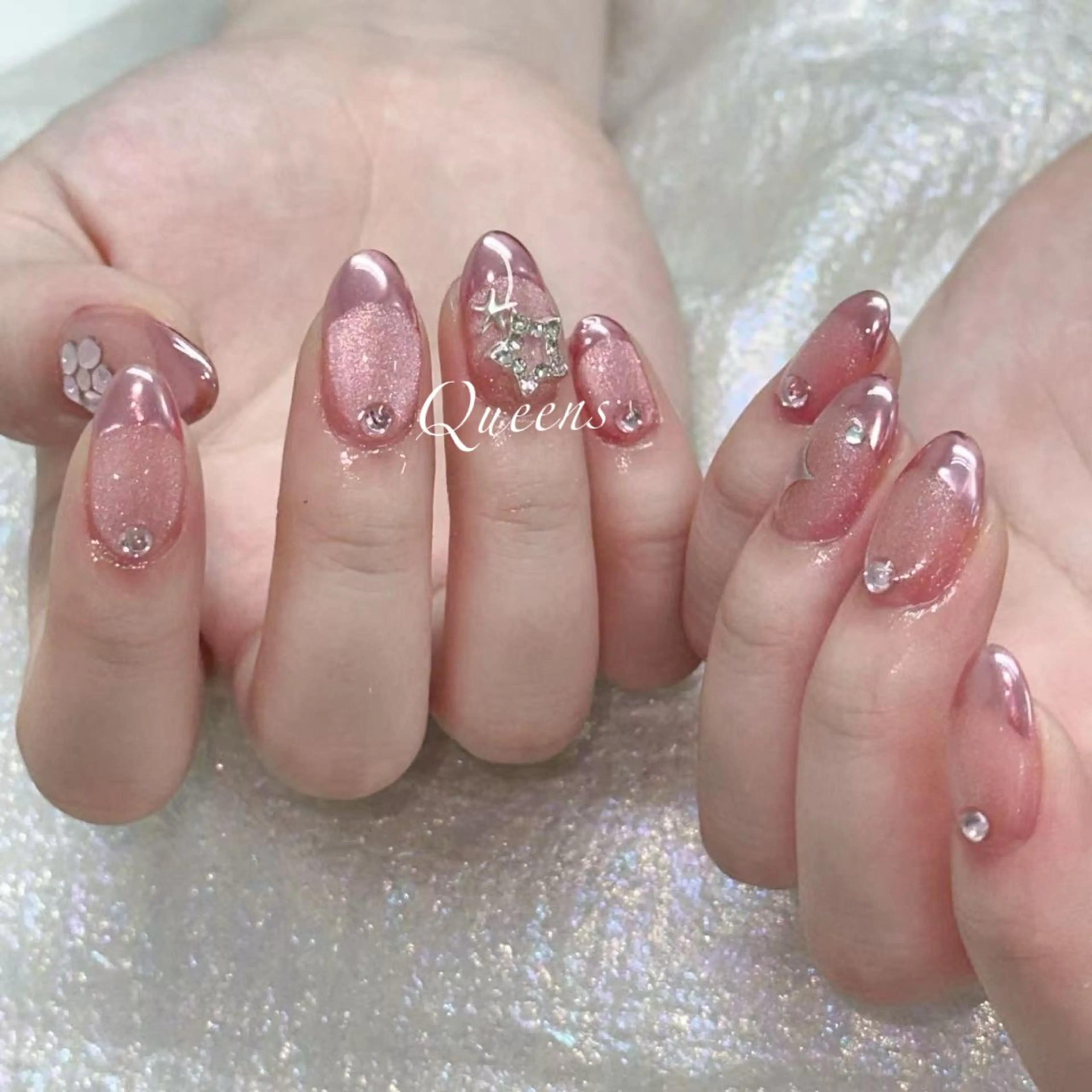 ネイル ハンドネイル Queens 榊 まおのネイルデザイン