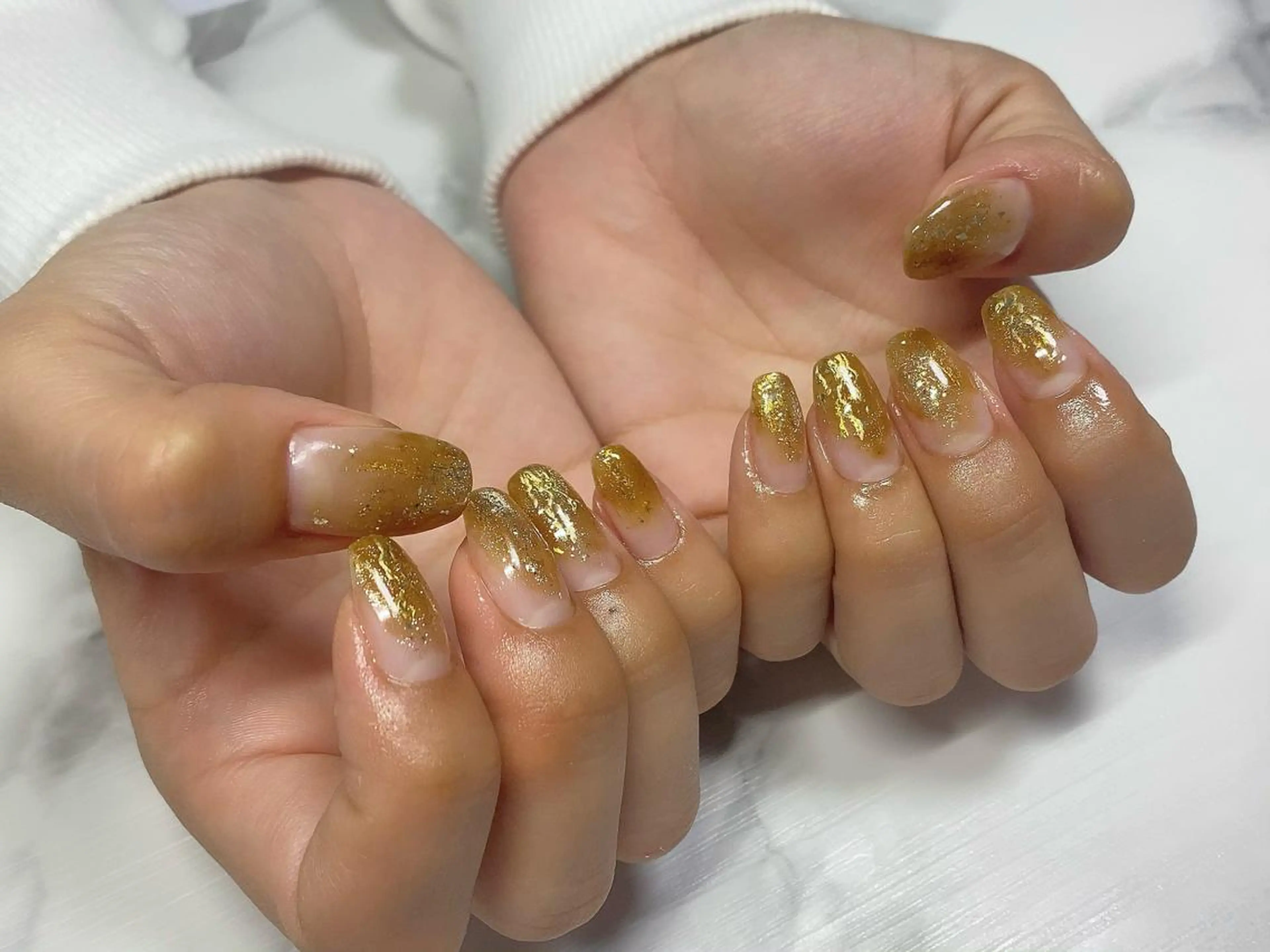 ネイル アートネイル ブラウン ゴールド ニュアンスネイル S Nailのネイルデザイン