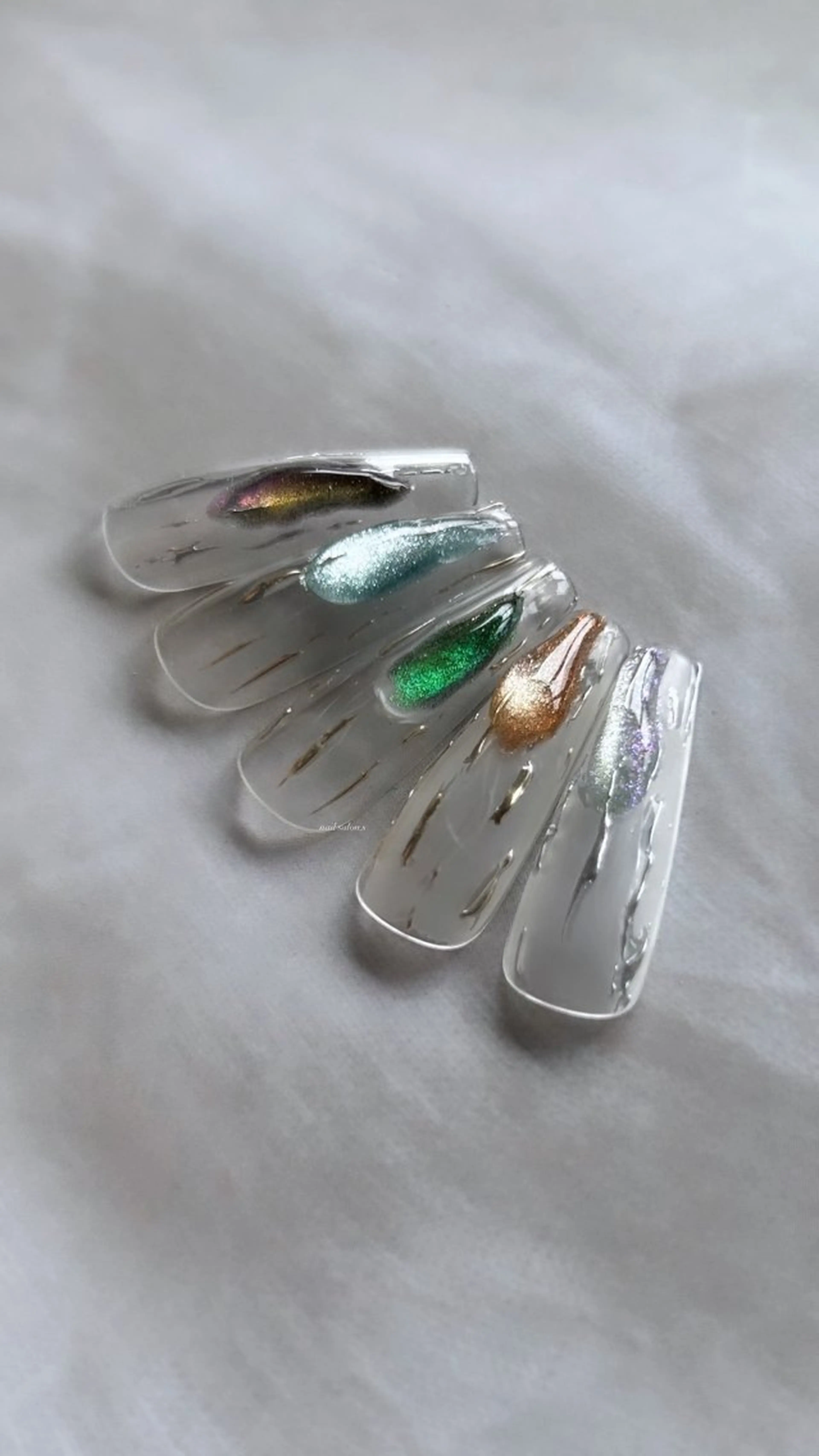 ネイル 関山 志乃のネイルデザイン