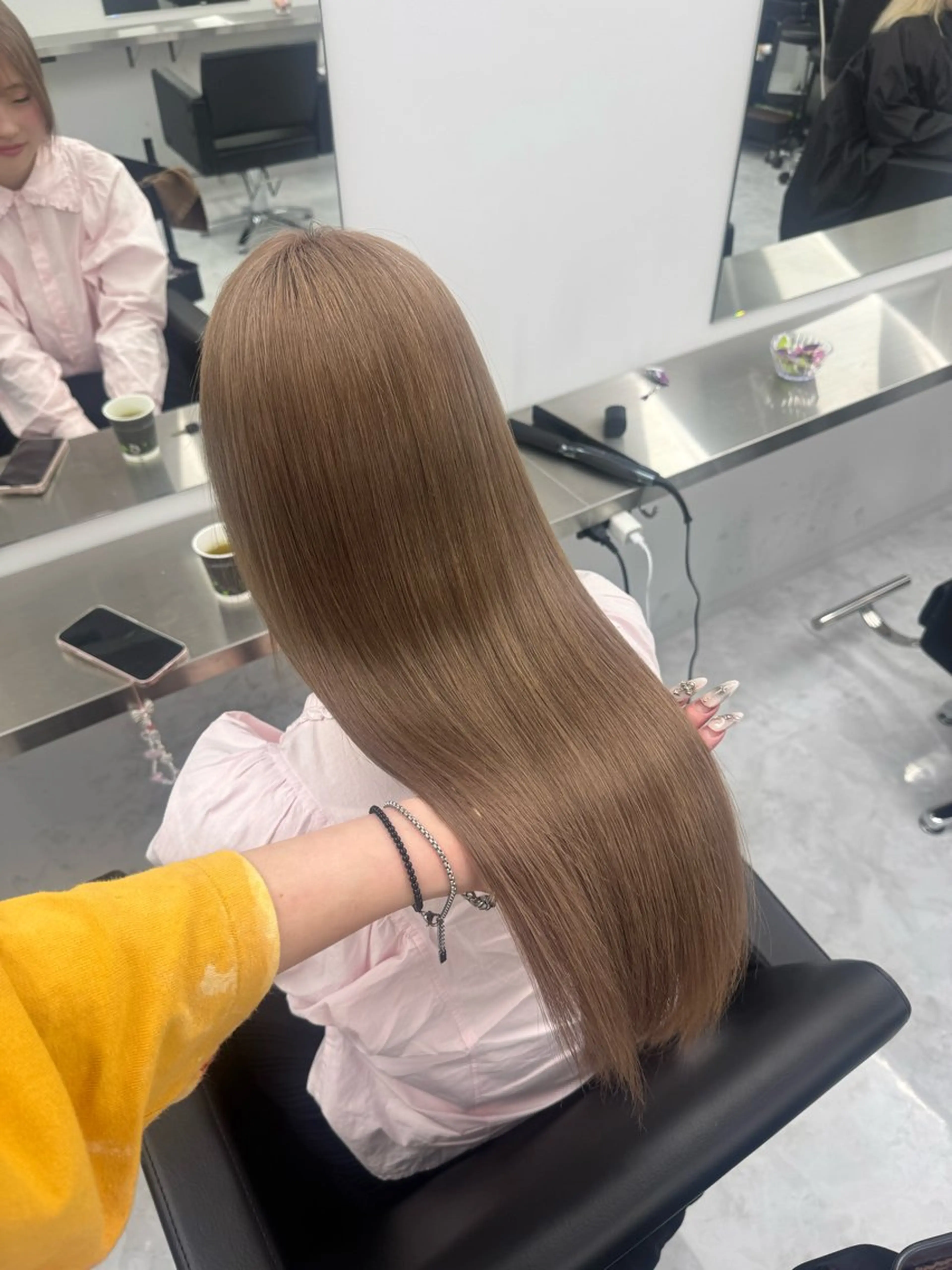 ロング カラー ヘアカラー トリートメント 透明感/ 艶ハイトーン/梨桜のヘアスタイル