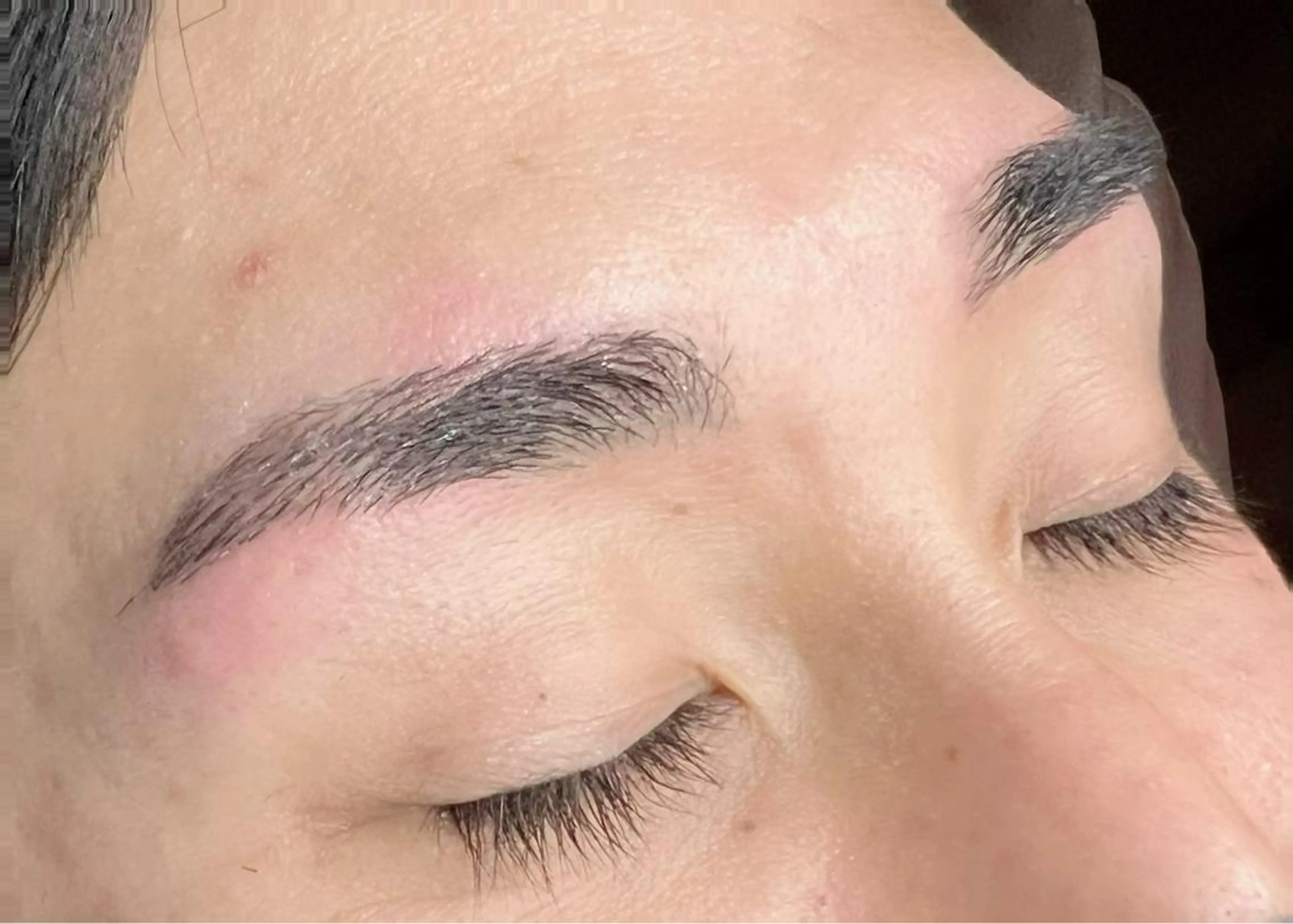 アイブロウ メンズアイブロウ B's緑店 eyelist川上のエステ・リラクイメージ