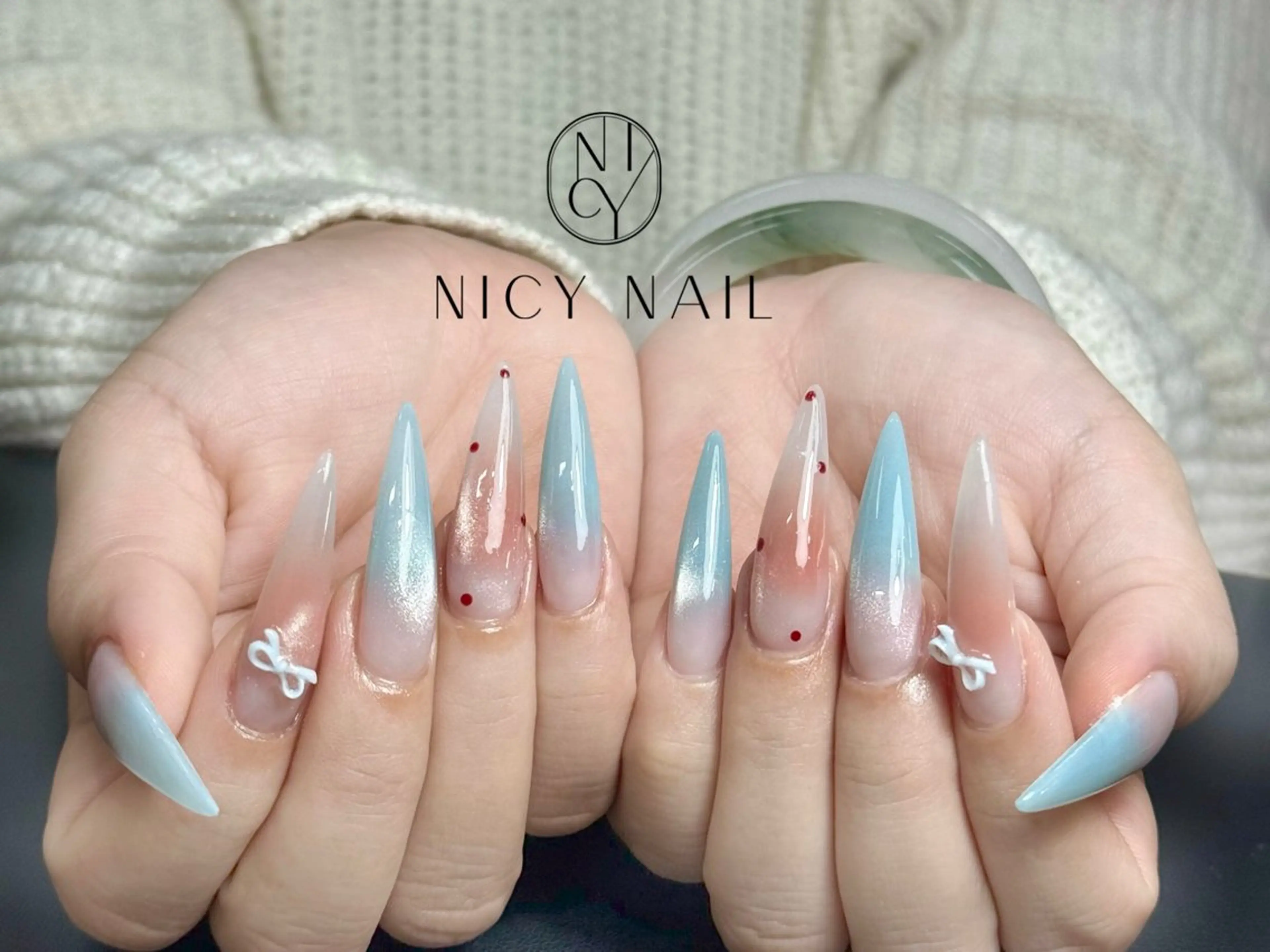 ネイル アートネイル オーロラネイル ブルー チークネイル フットネイル ハンドネイル Yurin_NICY 池袋のネイルデザイン