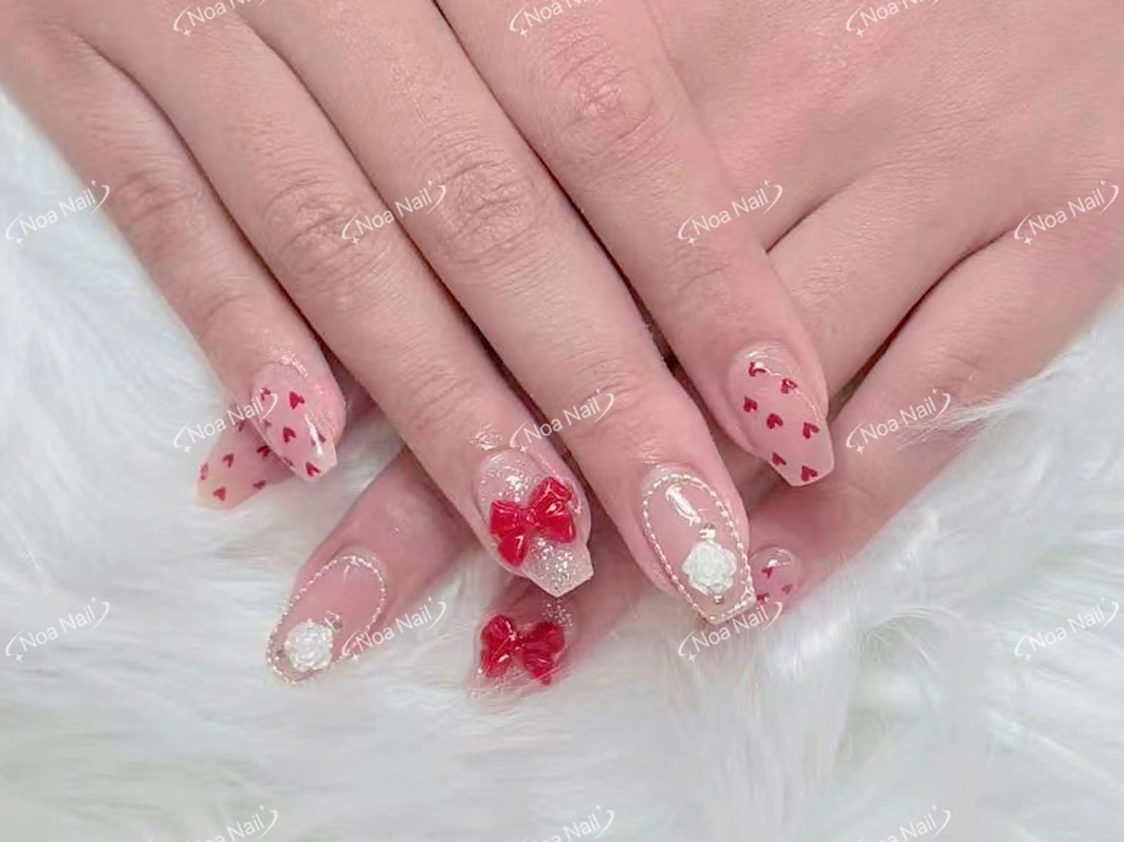 ネイル フレンチネイル グラデーション 韓国ネイル マグネットネイル 持ち込み ハンドネイル Noa Nailのネイルデザイン