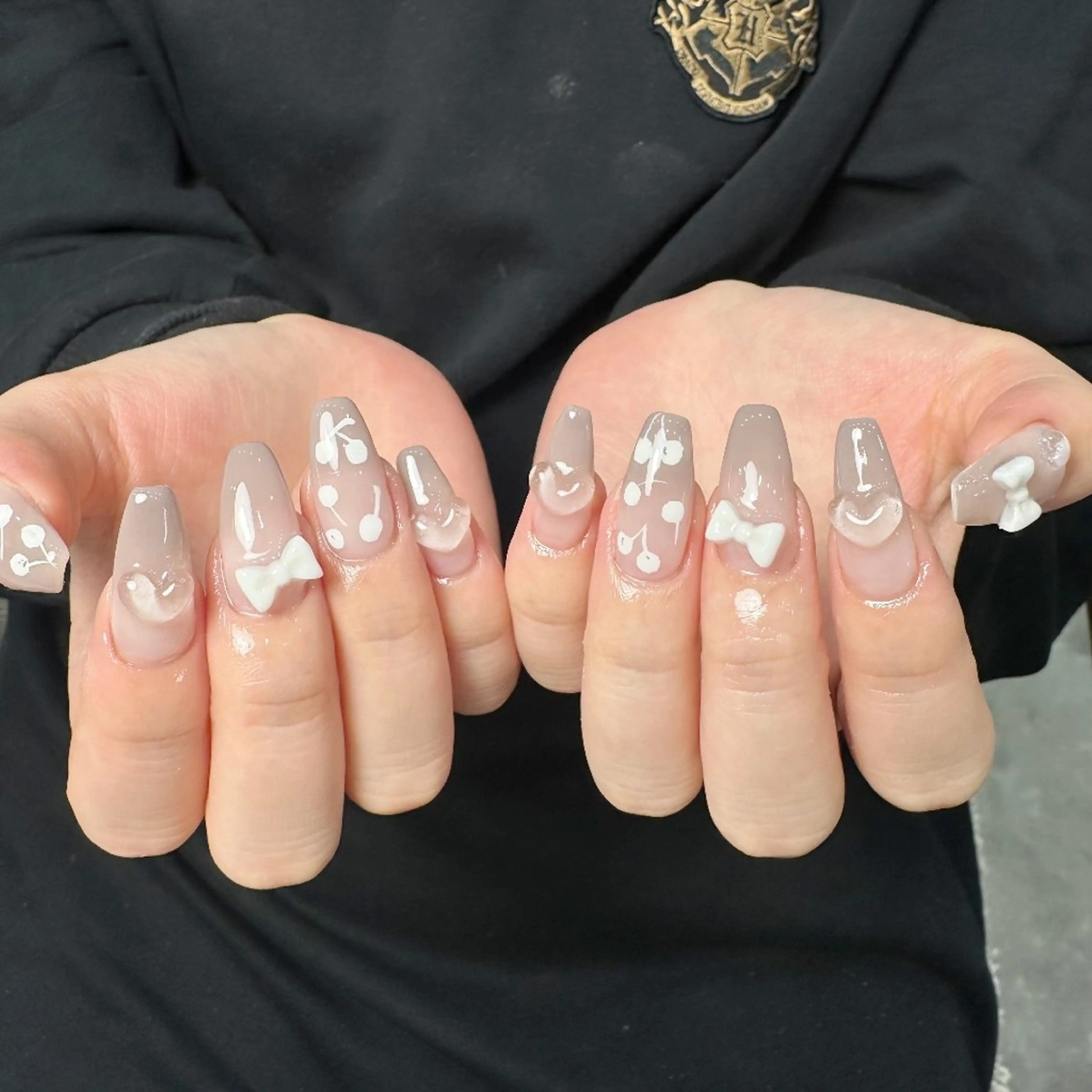 ネイル クリアネイル フラッシュネイル フットネイル フレンチネイル ジェルネイル ハンドネイル UM Nail Salonのネイルデザイン