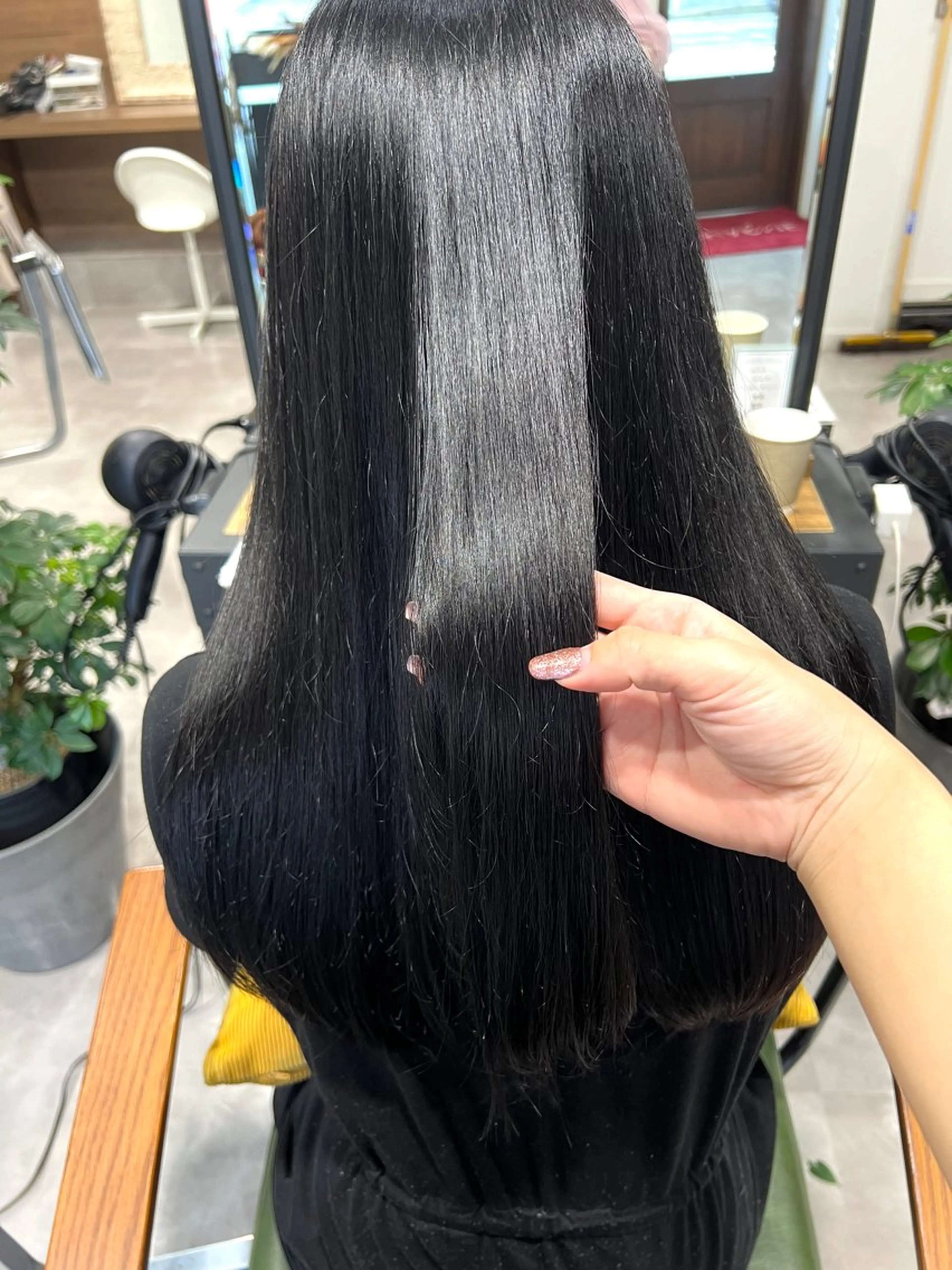 ロング カラー カット ヘアカラー トリートメント 韓国風レイヤー ∕ 大隣 里桜のヘアスタイル