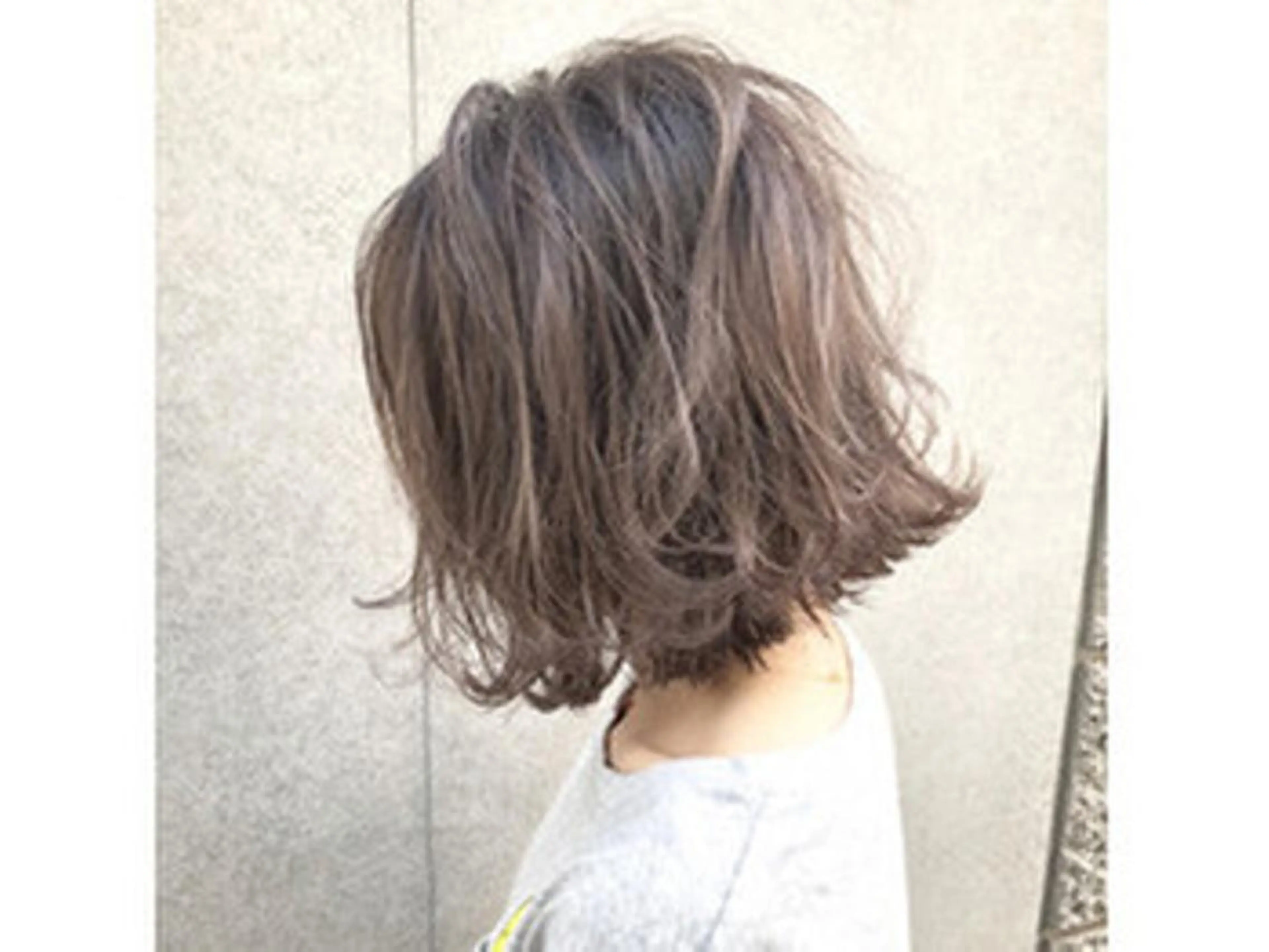 ショート カラー ブリーチ ケアブリーチ イルミナカラー 岡崎勇人/レイヤー/ 韓国/ケラチンTRのヘアスタイル