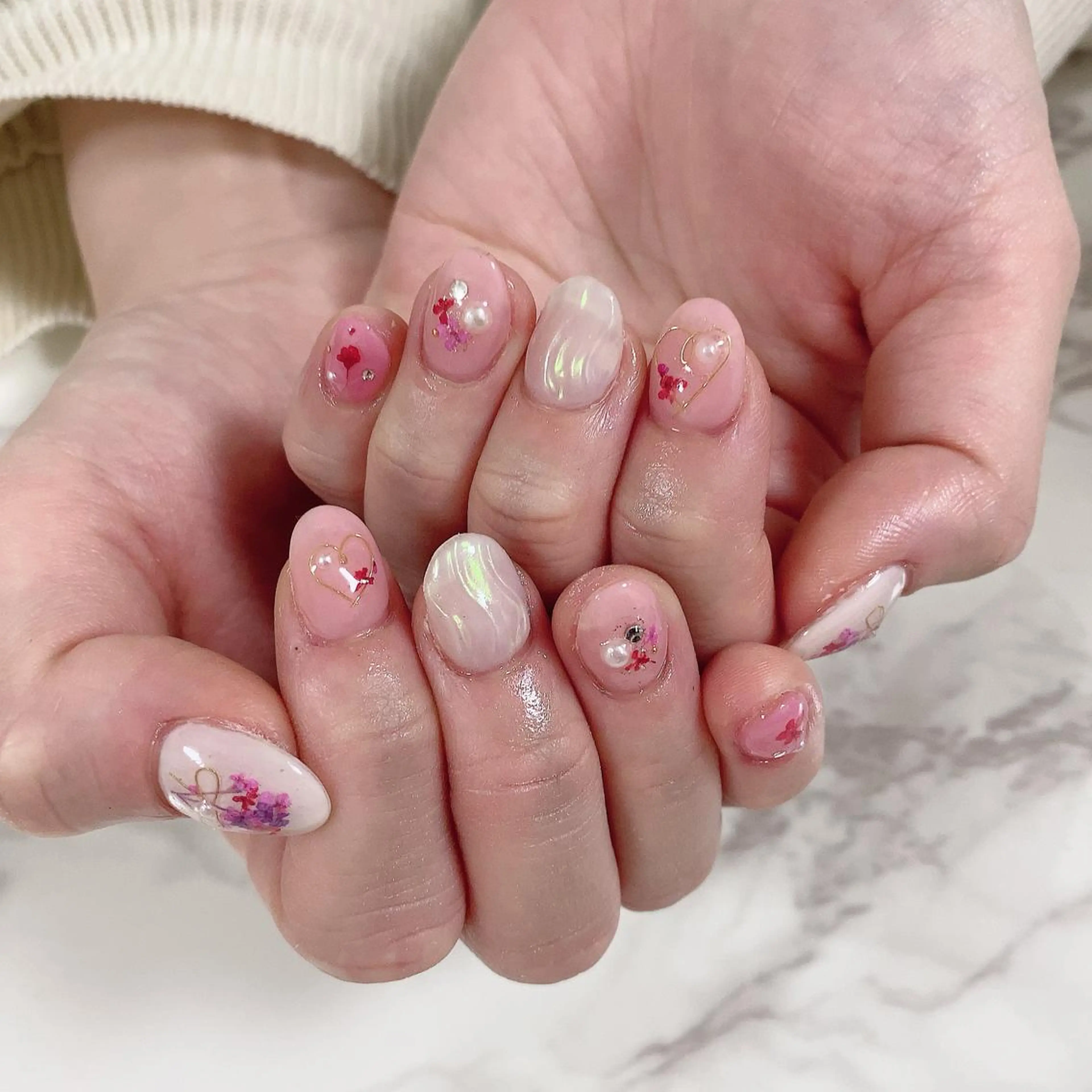 ネイル オーロラネイル ミラーネイル SOL NAILのネイルデザイン