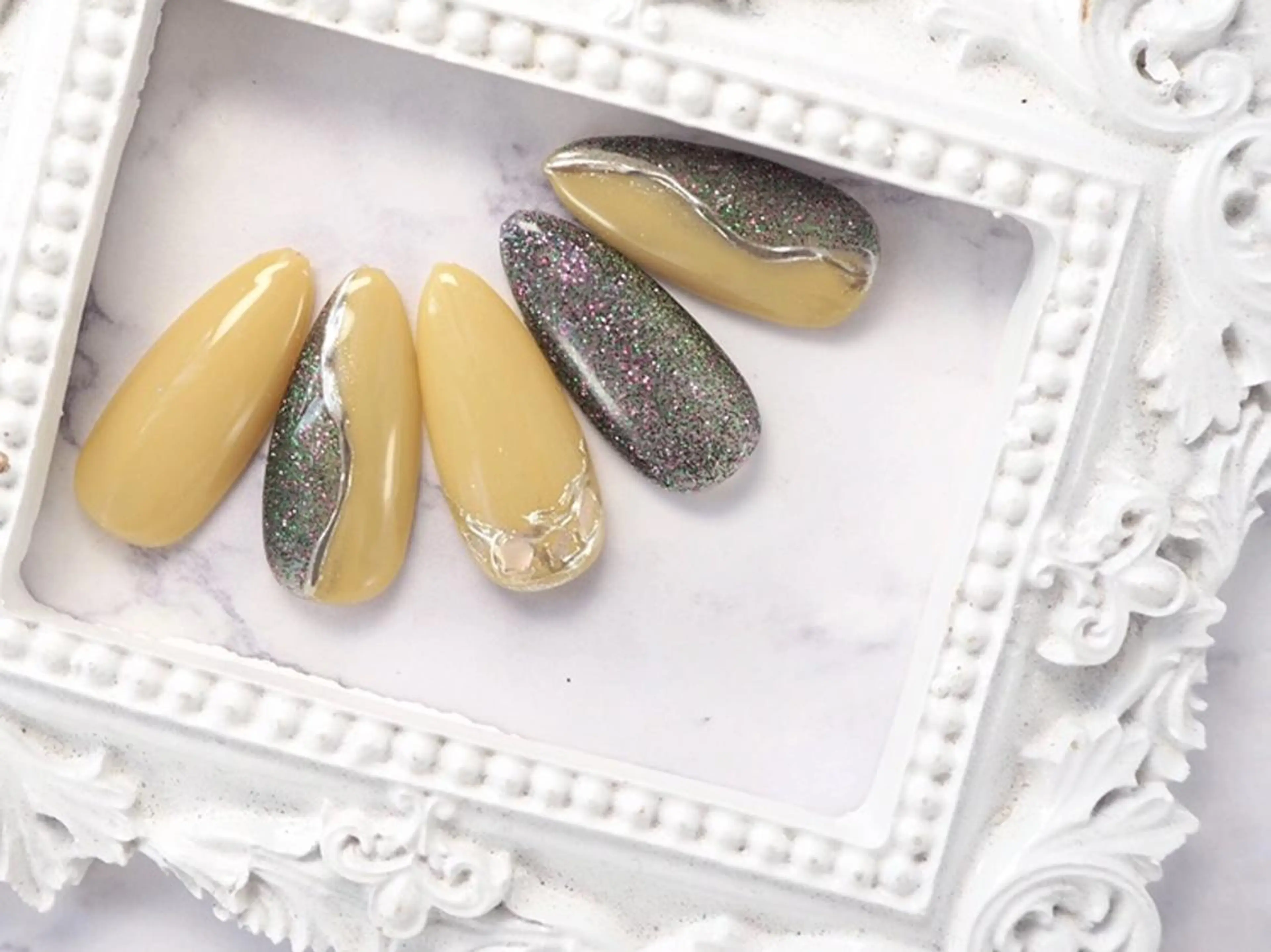 ネイル へぜリヒ ·もものネイルデザイン