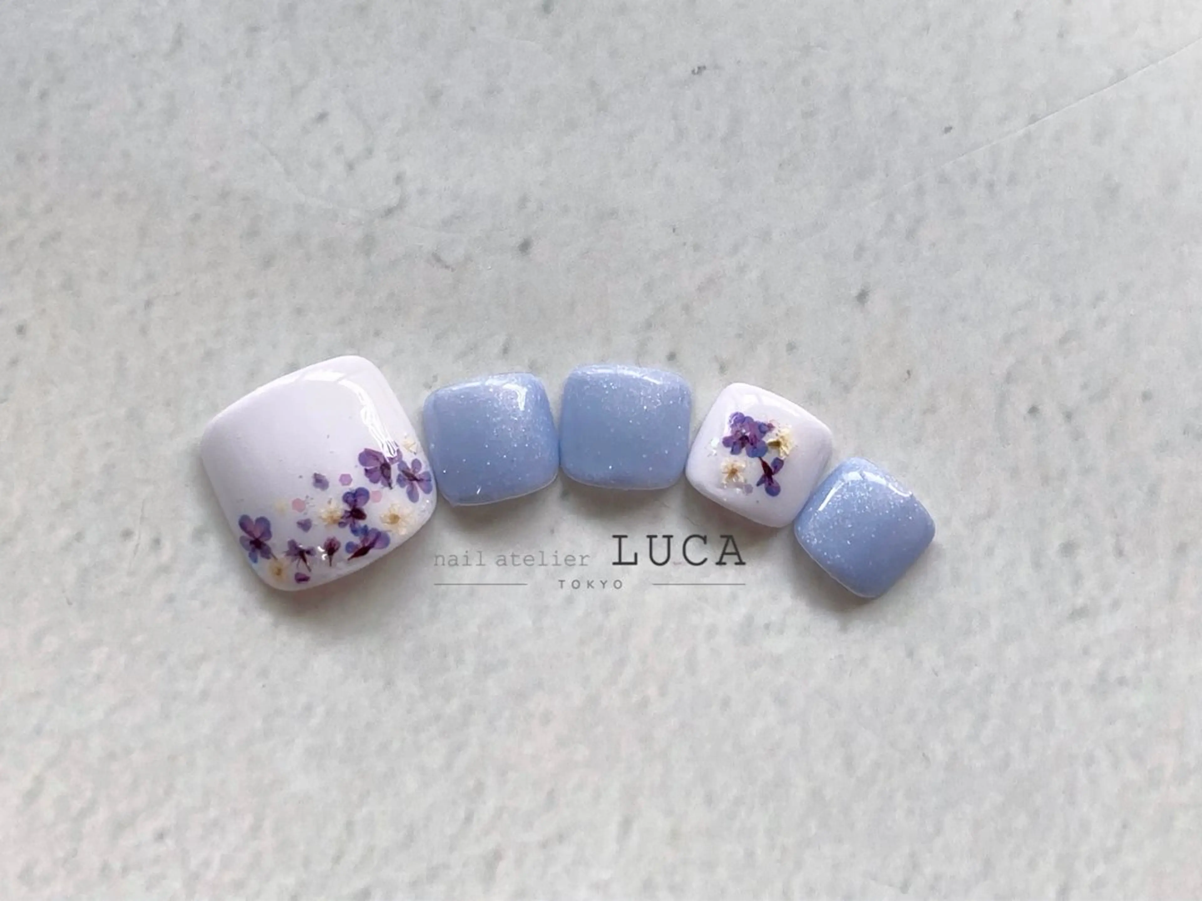 ネイル フレンチネイル ジェルネイル パラジェル フットネイル ネイルアトリエルカ 落合のネイルデザイン