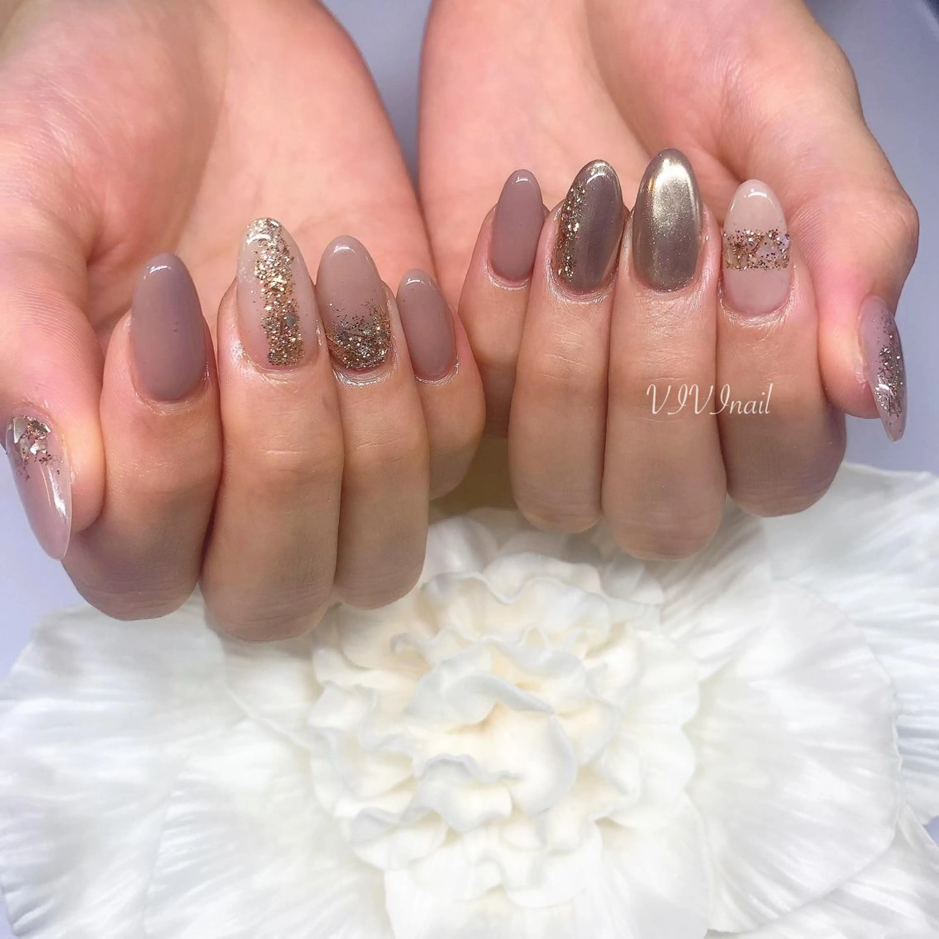 ネイル キラキラネイル ミラーネイル ハンドネイル vivi nailのネイルデザイン