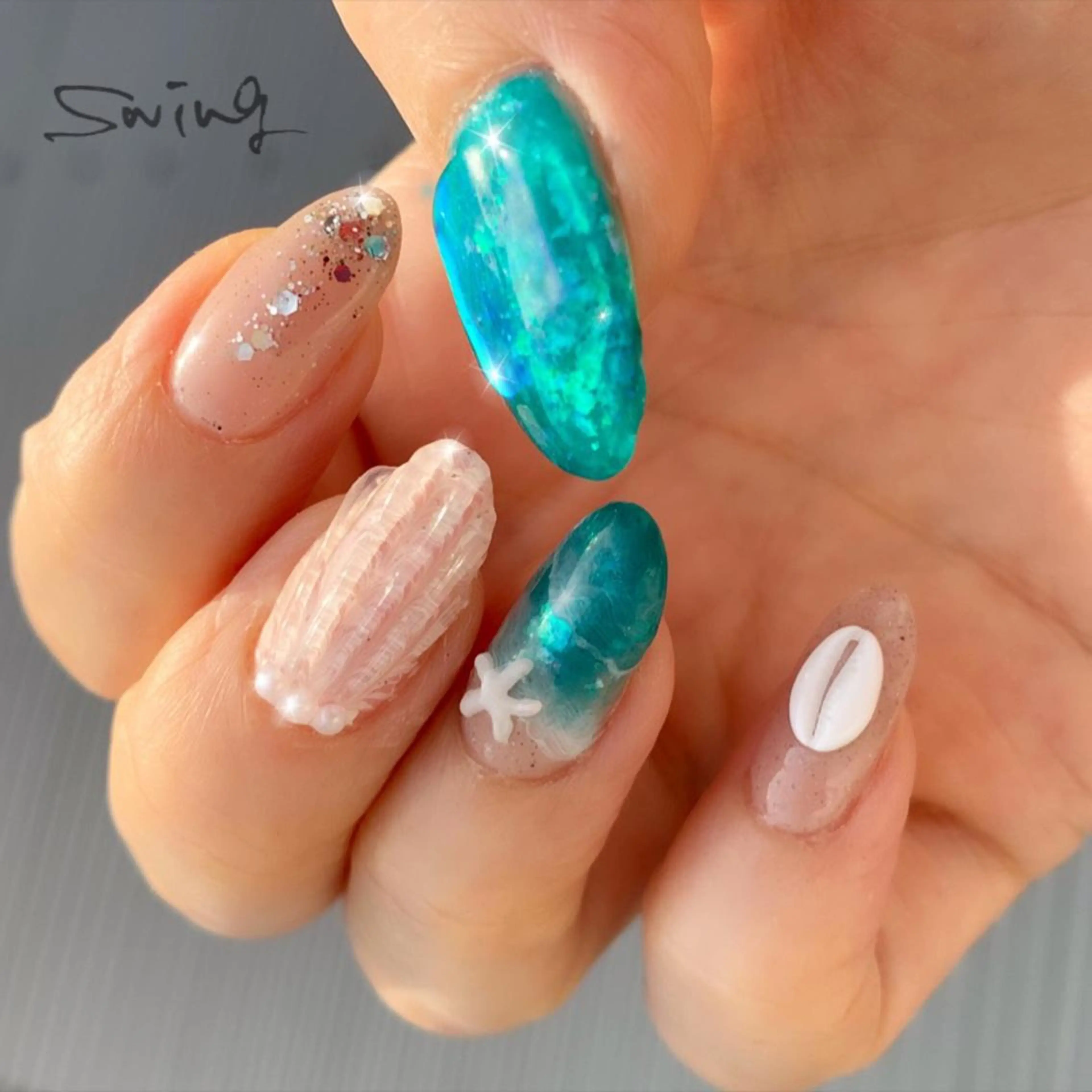 ネイル アートネイル SWING Nail Salon所属・Yoshida Takakoのネイルデザイン