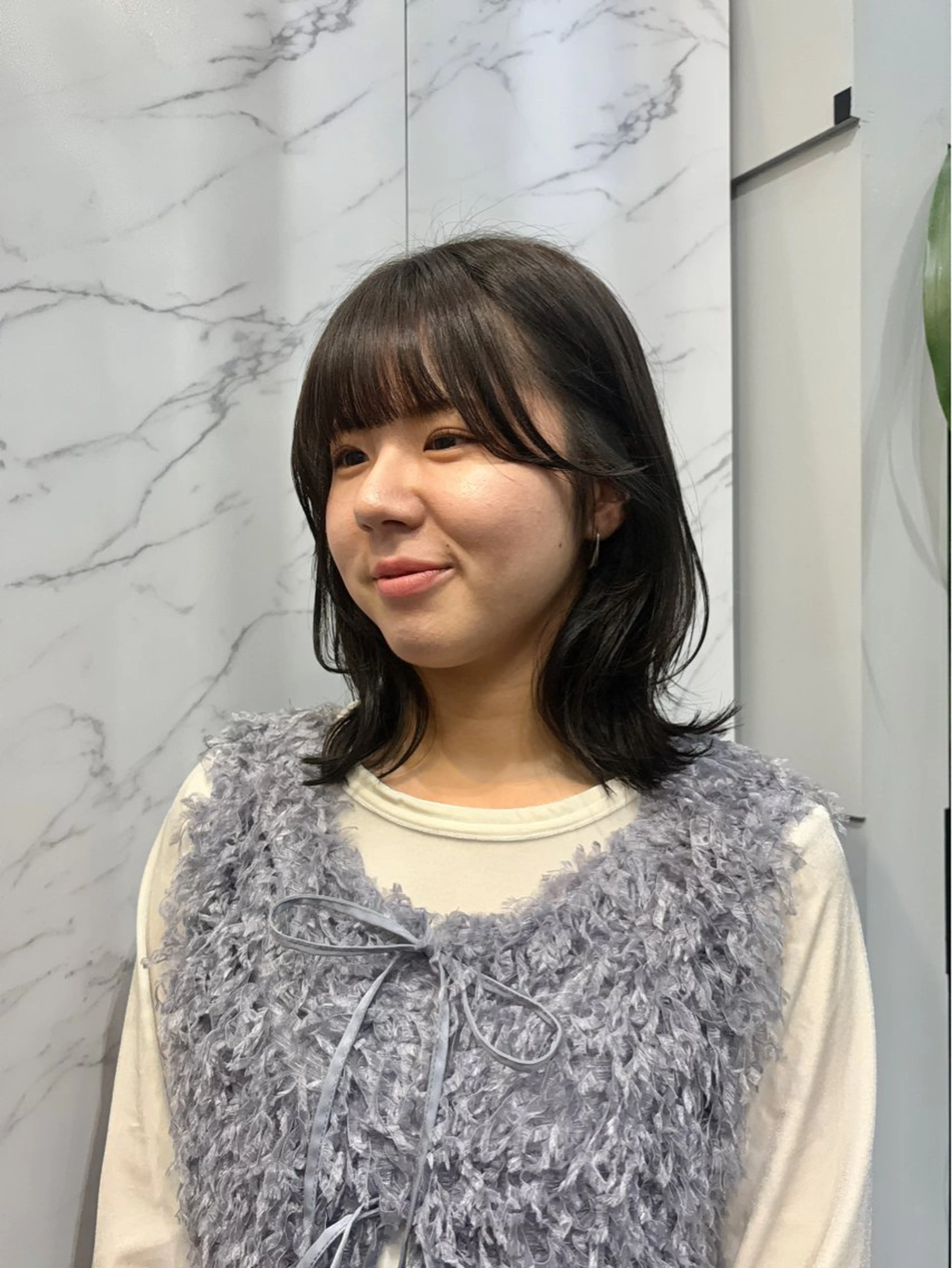 セミロング レイヤーカット カット ヘアカラー miu /透明感カラーのヘアスタイル