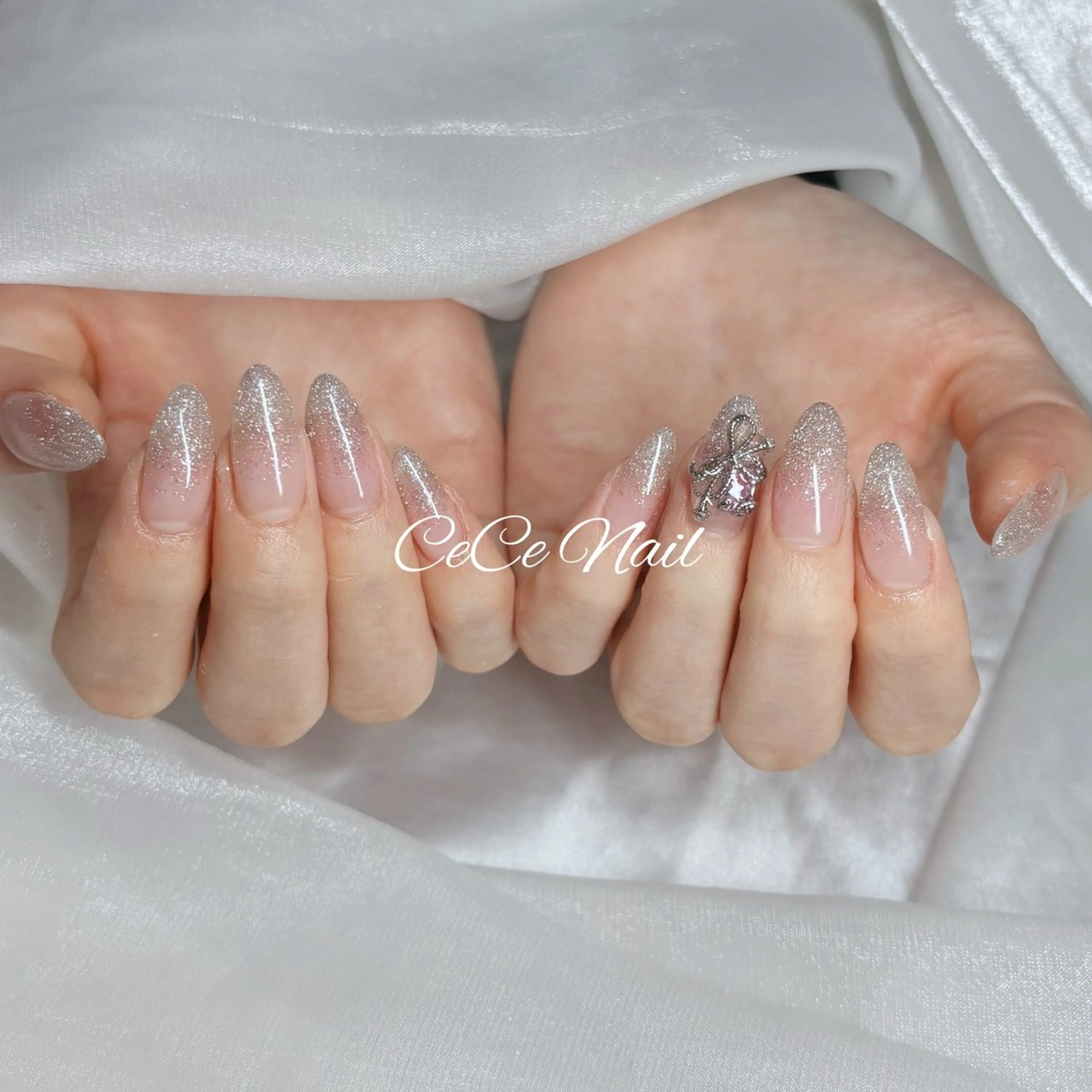 ネイル オーロラネイル 長さ出し フットネイル フレンチネイル ジェルネイル ハンドネイル CeCe Garden所属・CeCeGarden ✨️キラキラワンホンのネイルデザイン