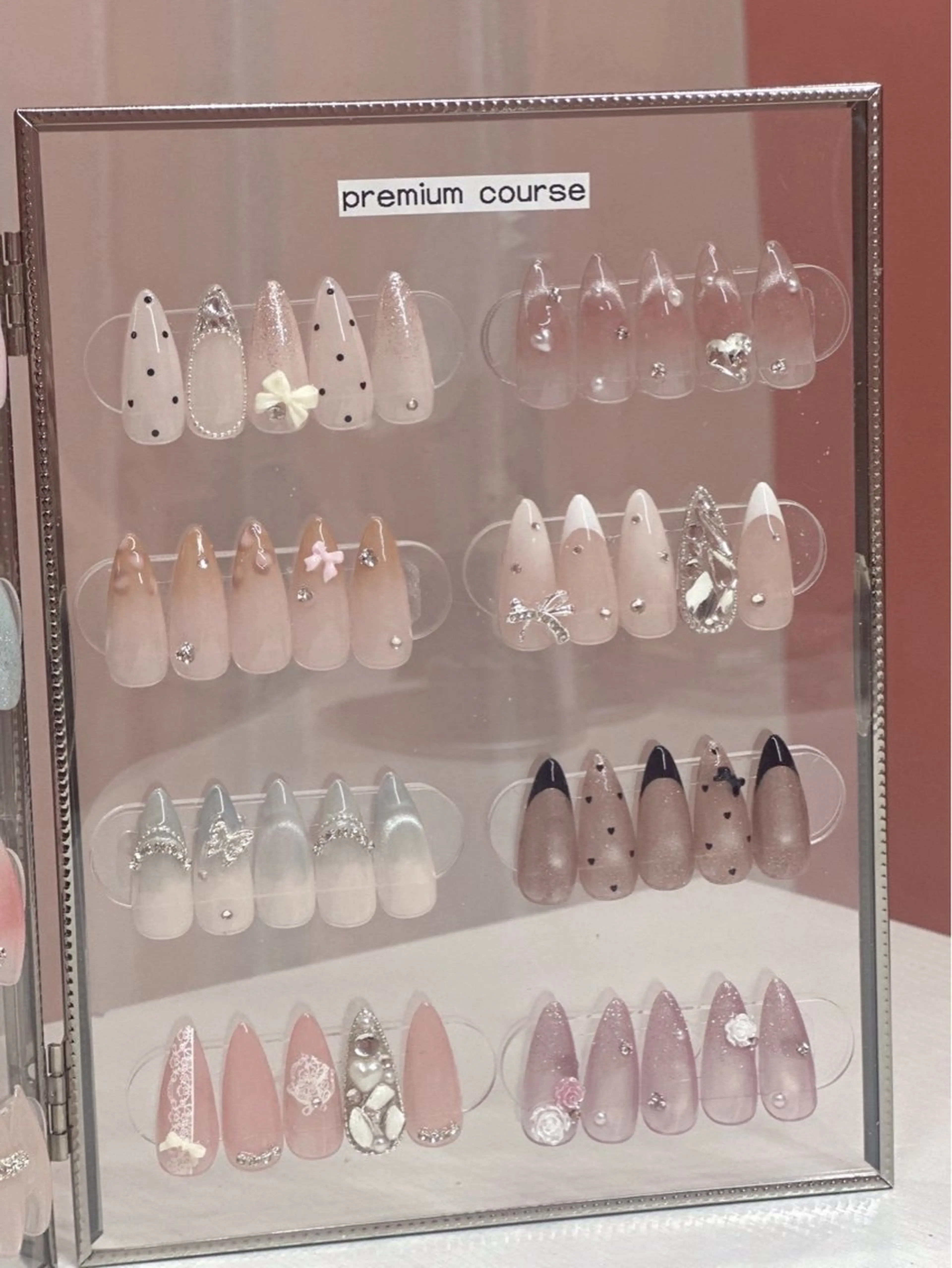 ★定額プレミアムコース★ ワンホン/キラキラネイル(オフなし/長さだし(補強)なし)￥7200の写真