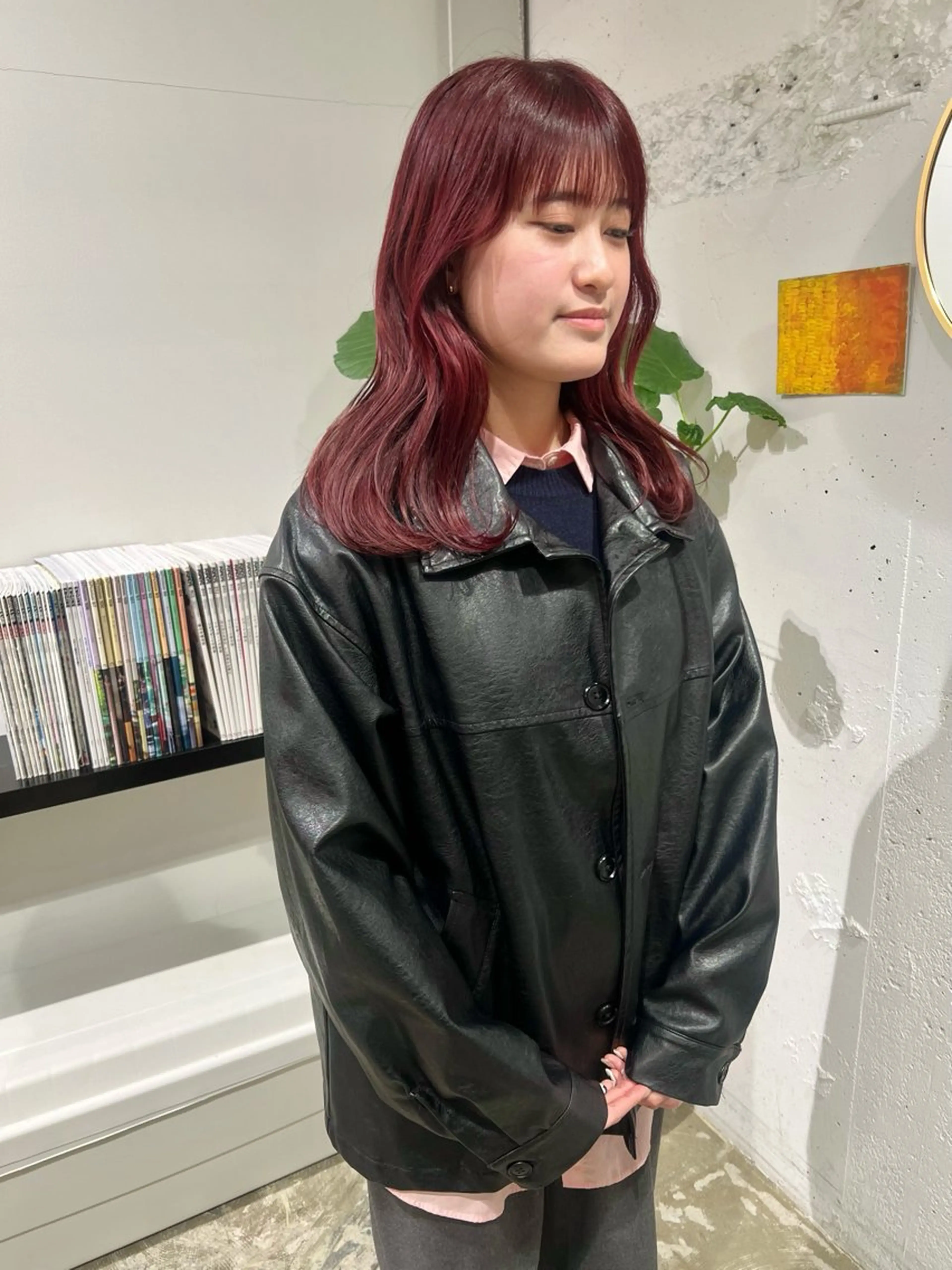 ロング カット ヘアカラー 石井 菜々のヘアスタイル