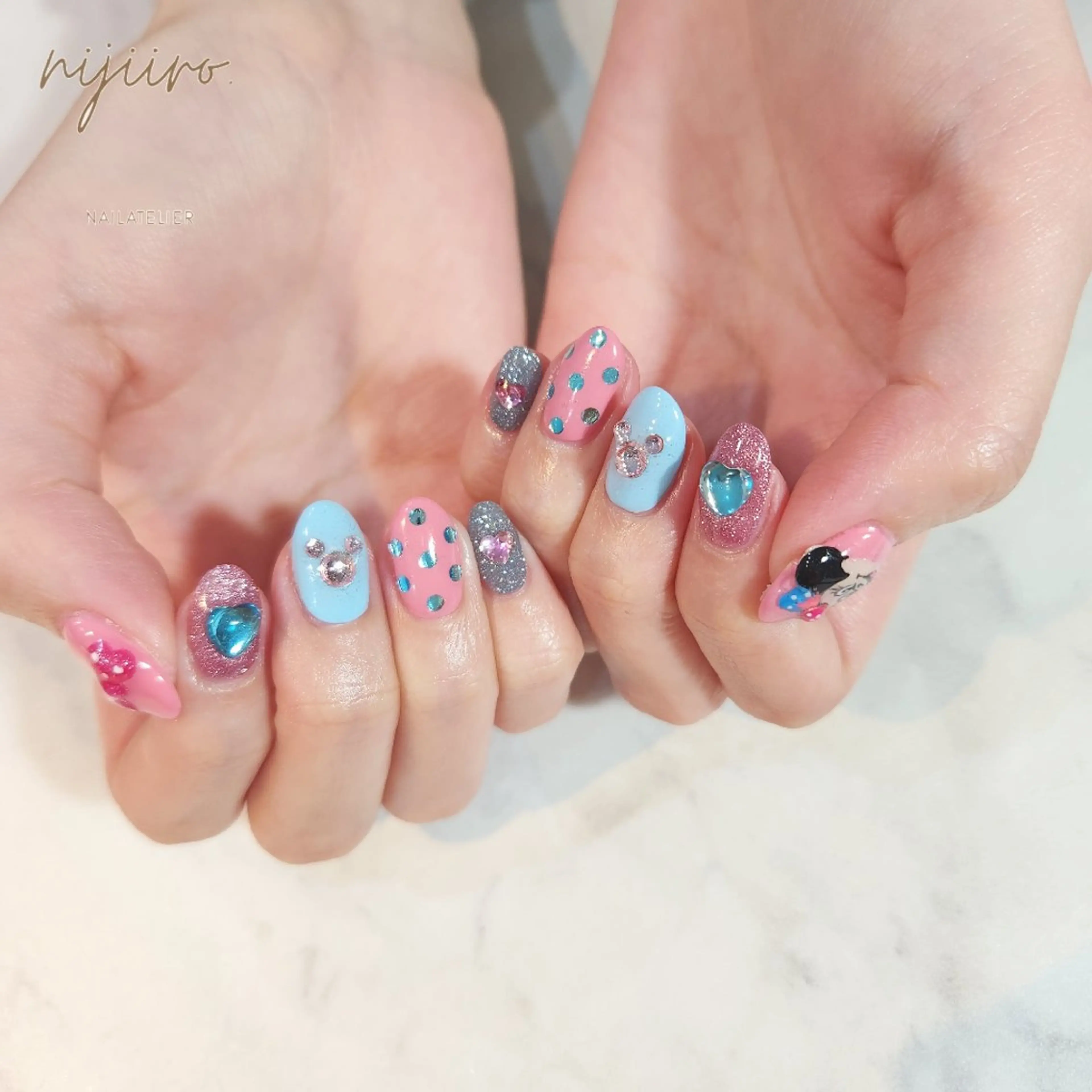 ネイル ハンドネイル nailatelier nijiiro.所属・nijiiro🌈 サトウのネイルデザイン