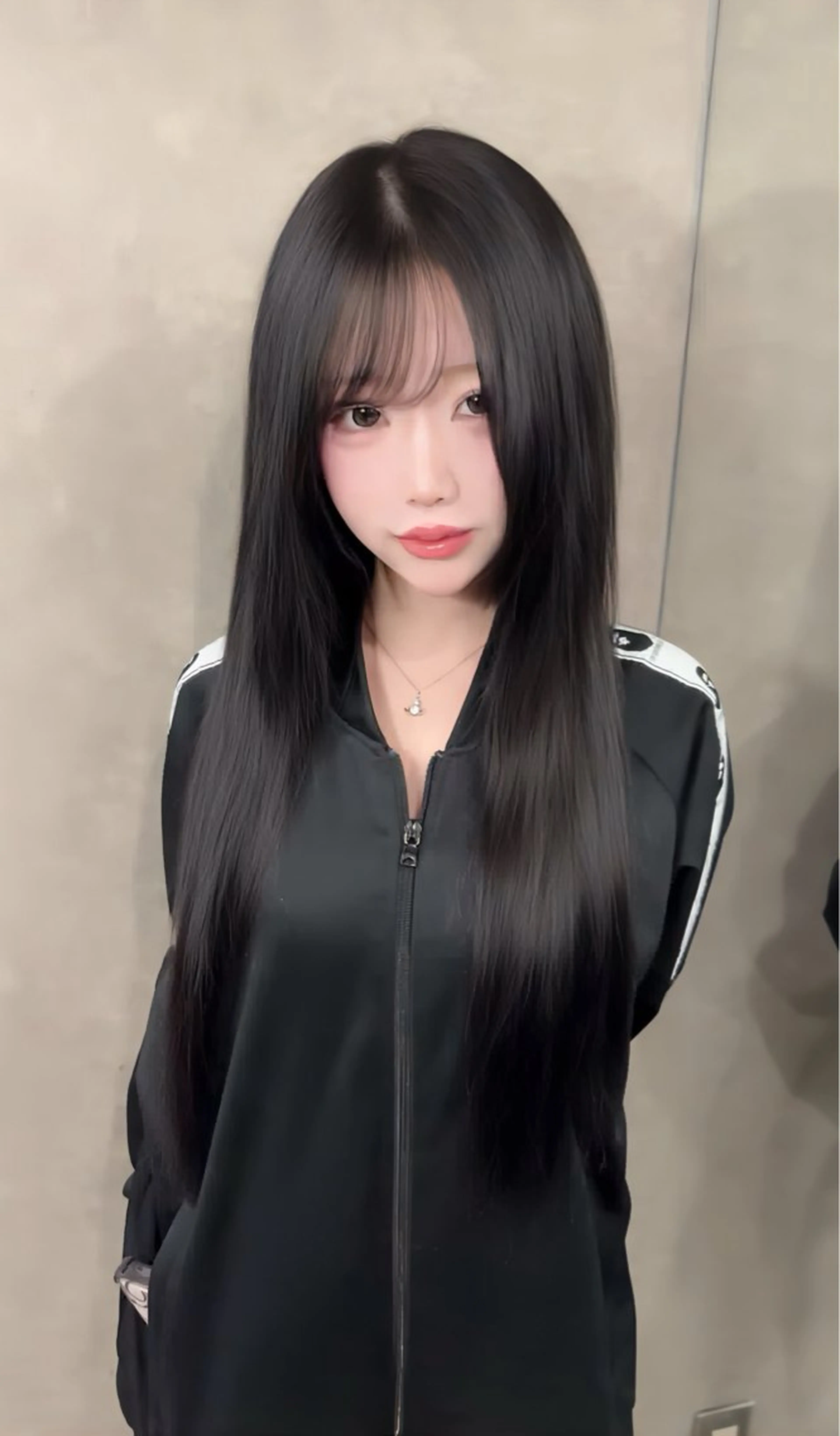 ロング カット ヘアカラー REDEAL ope. 大宮所属・がわ/ハイレイヤー /ハイトーンカラーのヘアスタイル