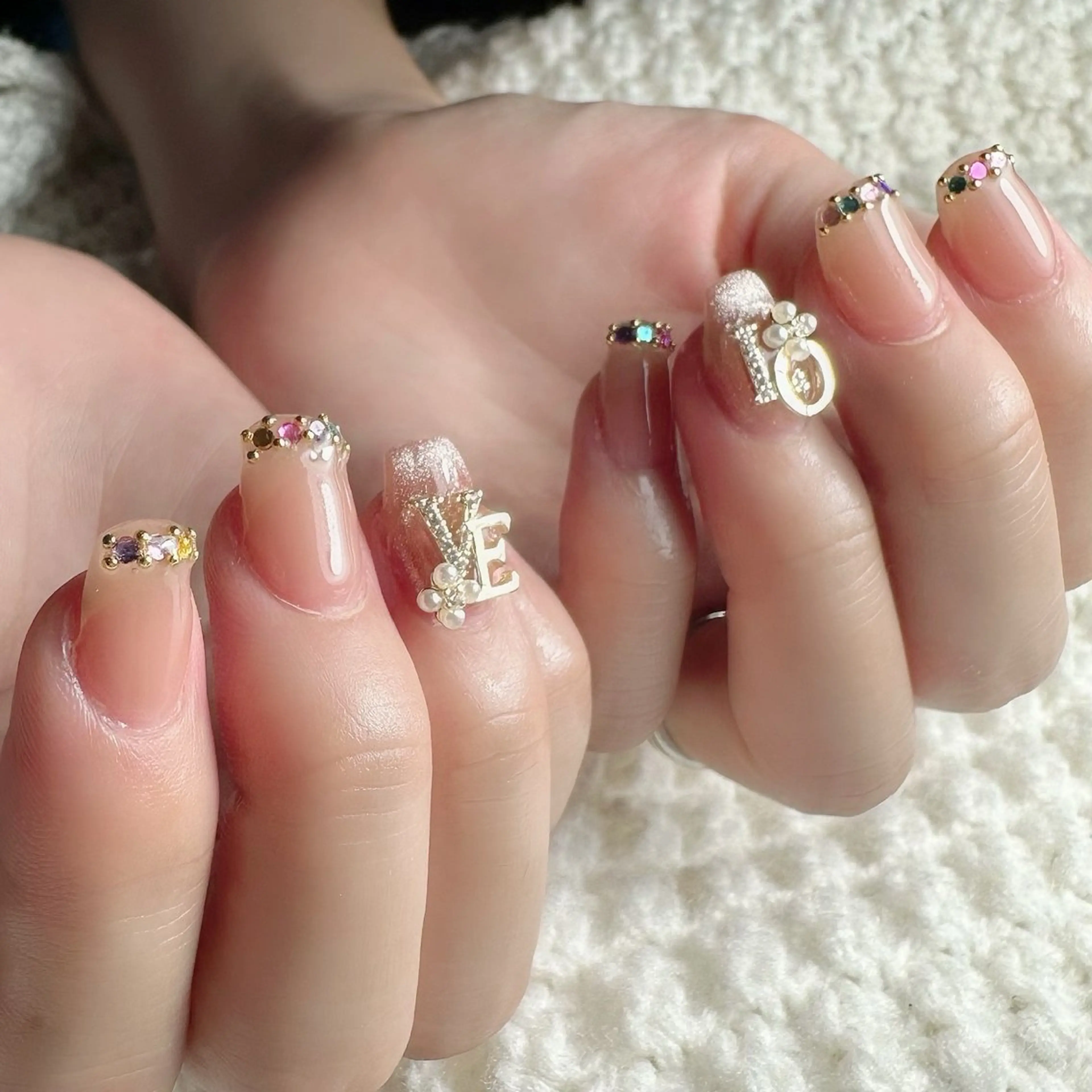 ネイル 新山 聖のネイルデザイン