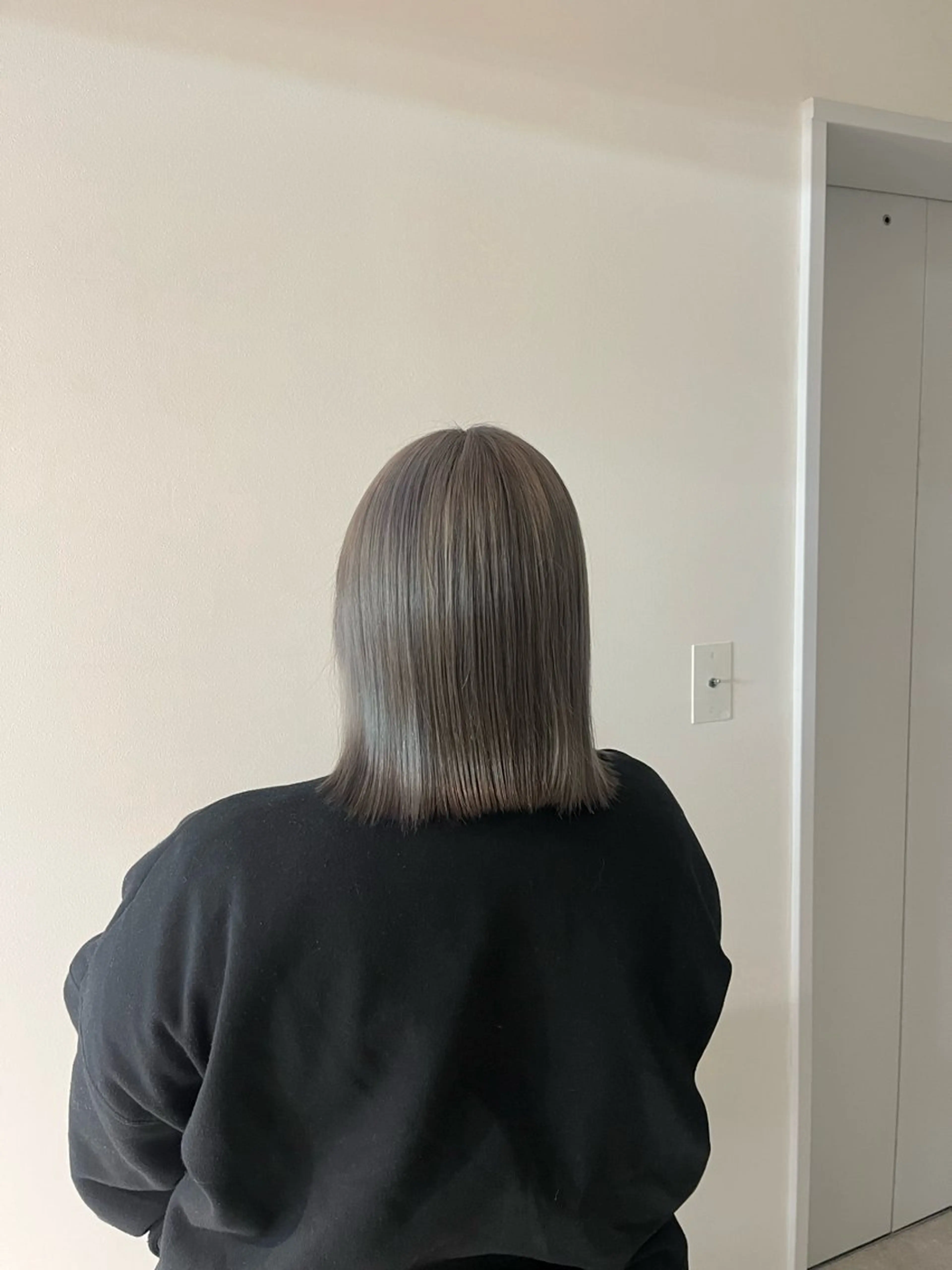 ショート カラー FILMS hotchiのヘアスタイル