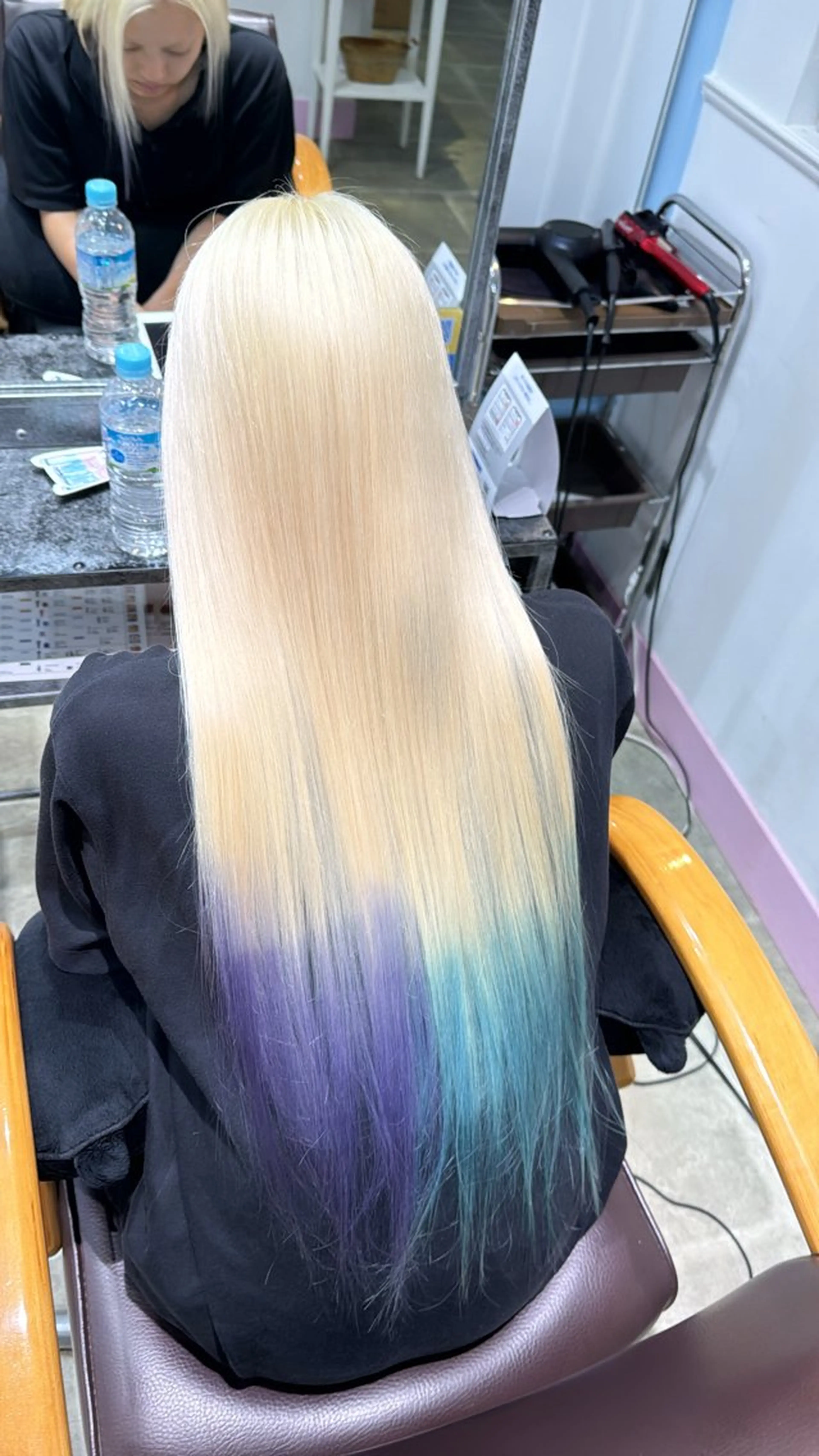 ロング ヘアカラー 平川 侑磨のヘアスタイル