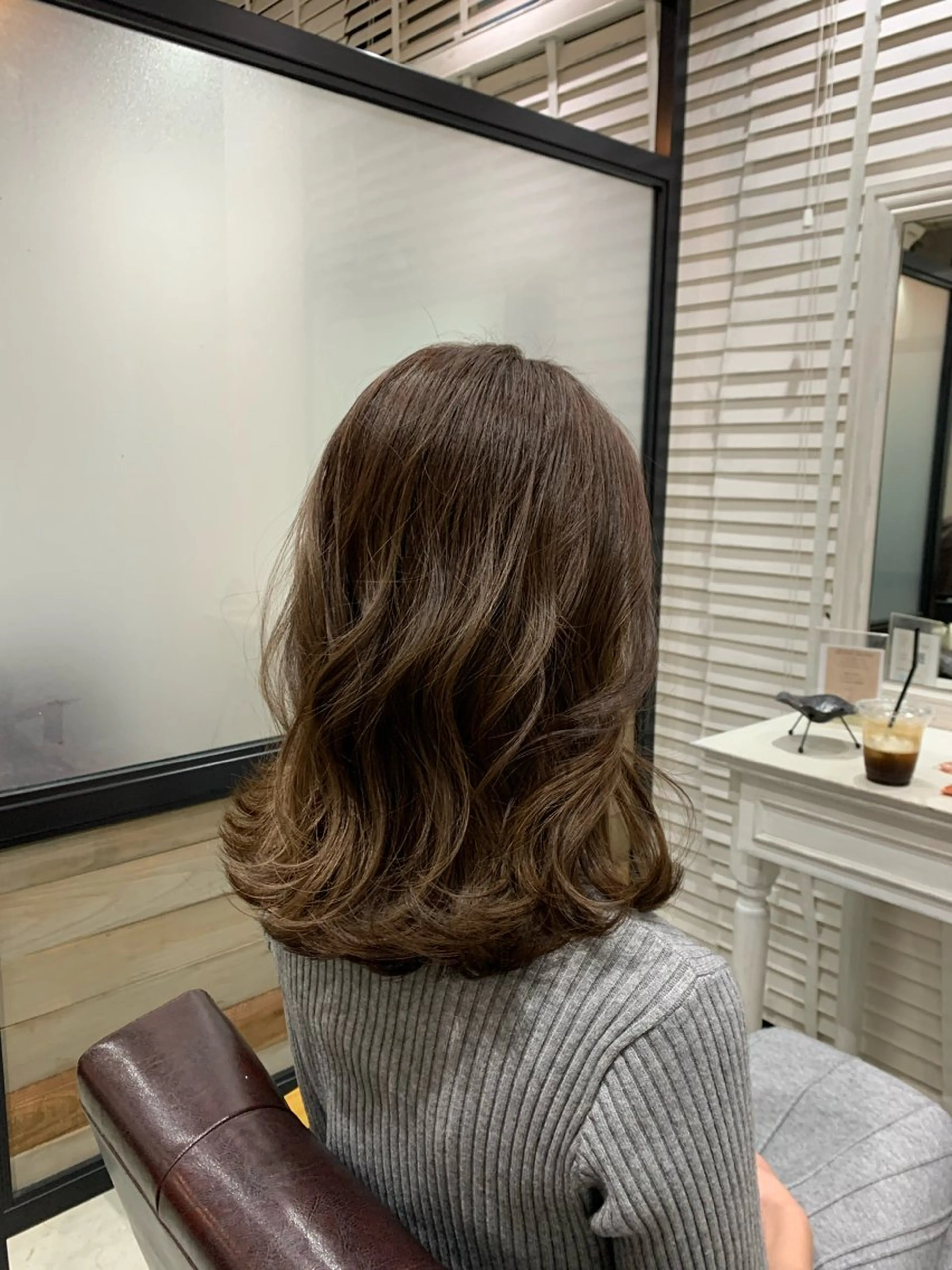 セミロング カラー ヘアアレンジ kei/透明感カラー /ベージュ/髪質改善のヘアスタイル