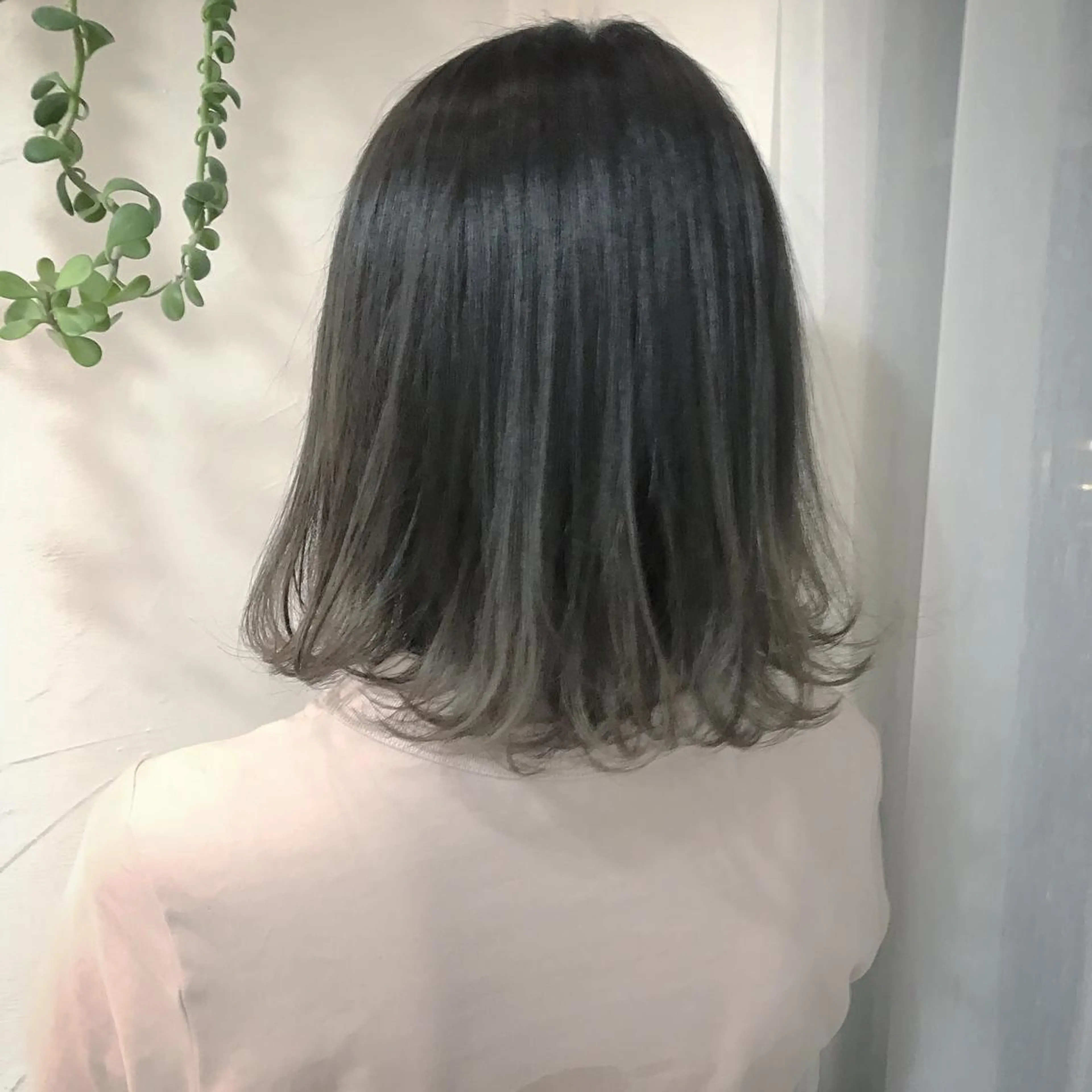 ミディアム DopeLIT モデル募集中のヘアスタイル