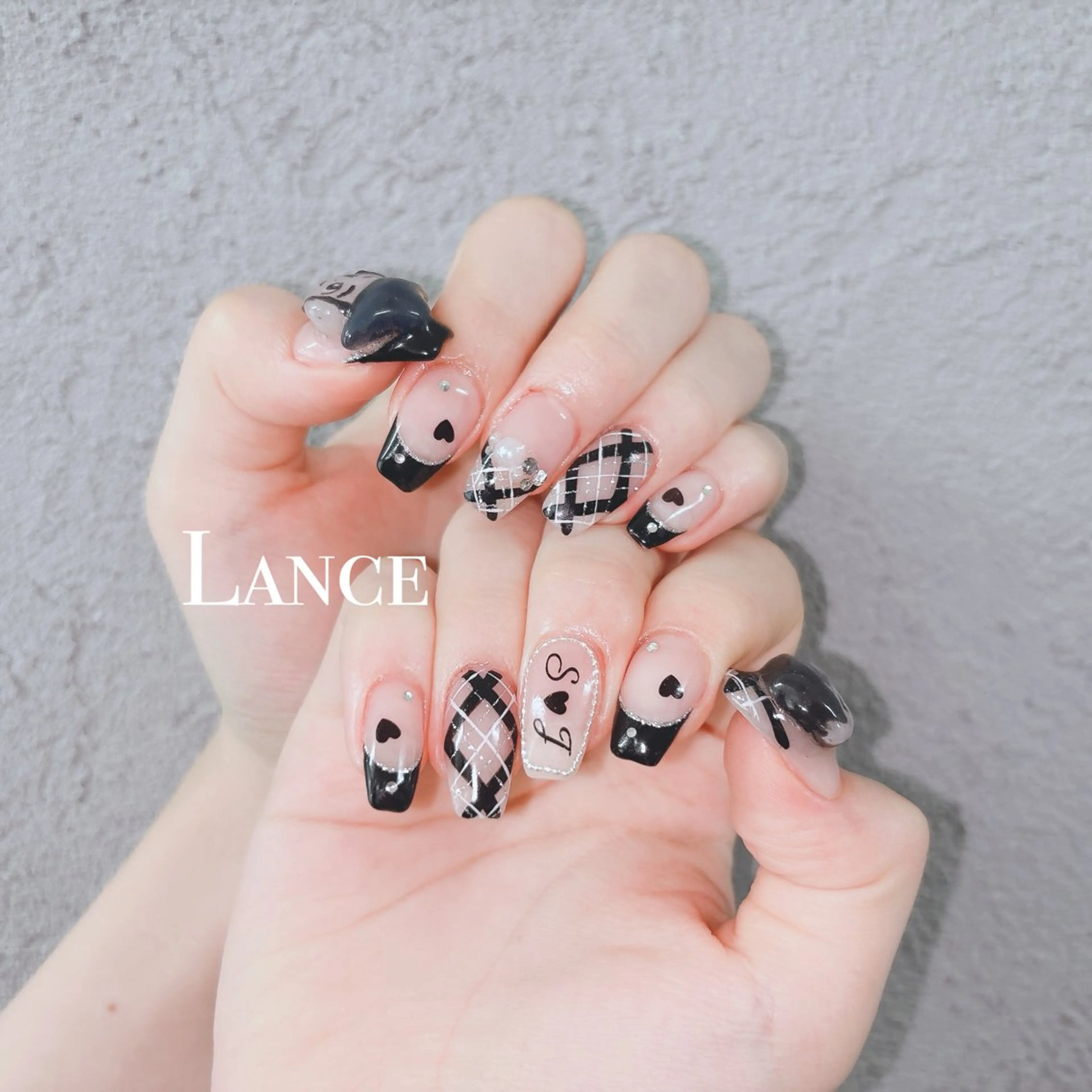 ネイル オーロラネイル フットネイル 氷ネイル・うるうるネイル キラキラネイル 韓国ネイル ハンドネイル Lance nailのネイルデザイン