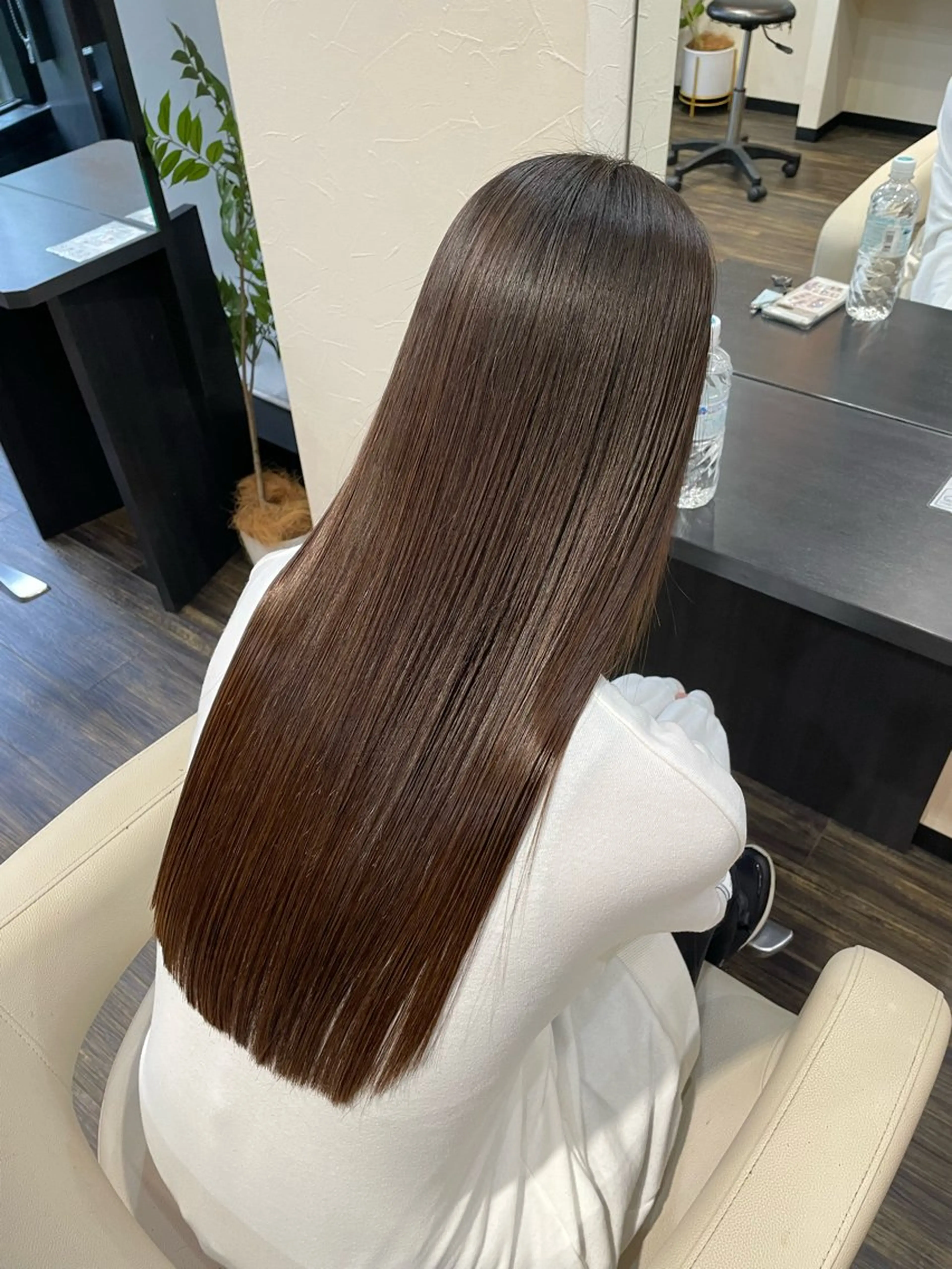 セミロング 脇 麻紘のヘアスタイル