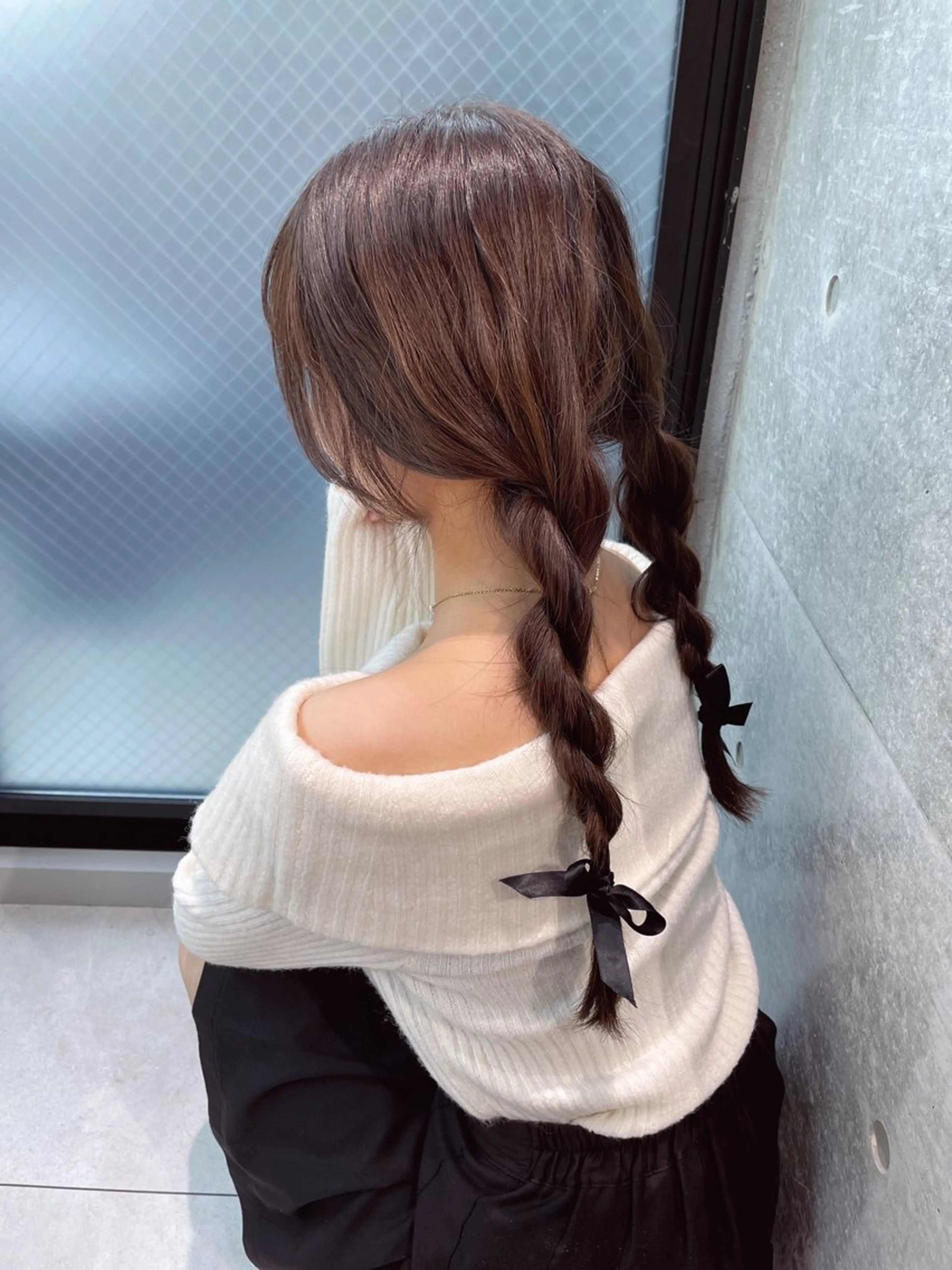 ヘアアレンジ karin ボブハイトーンのヘアスタイル